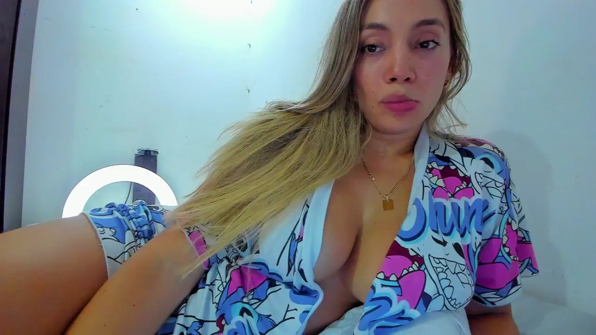 Gallery image thumbnail from SweetNinotCHk's myfreecams stream on, 10/06/2025, 21:41 image 20 of 20