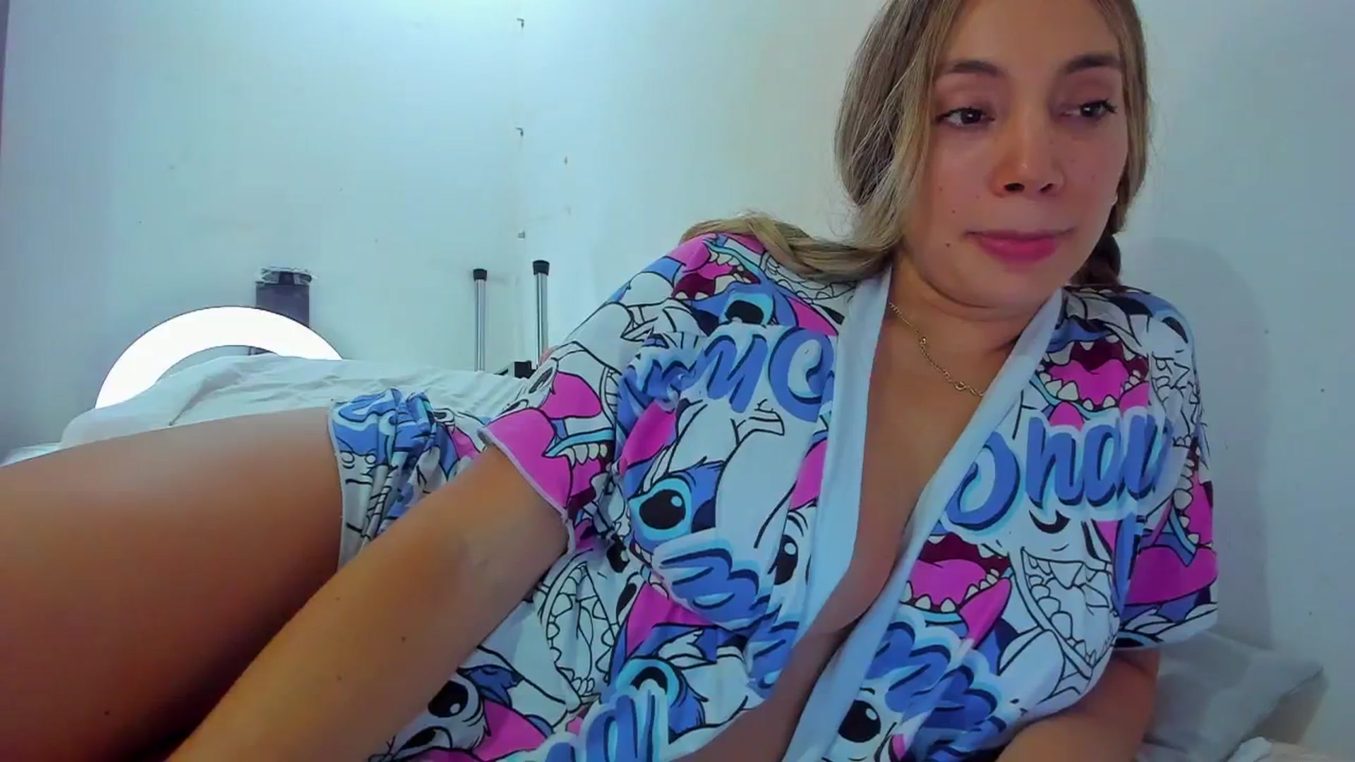 Gallery image thumbnail from SweetNinotCHk's myfreecams stream on, 10/06/2025, 22:01 image 19 of 20