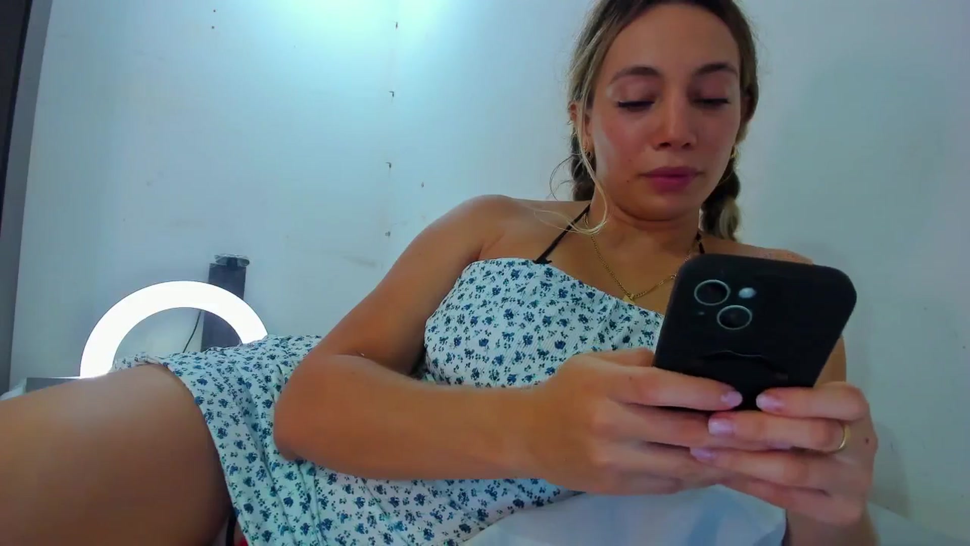 Gallery image thumbnail from SweetNinotCHk's myfreecams stream on, 10/13/2025, 17:14 image 18 of 20
