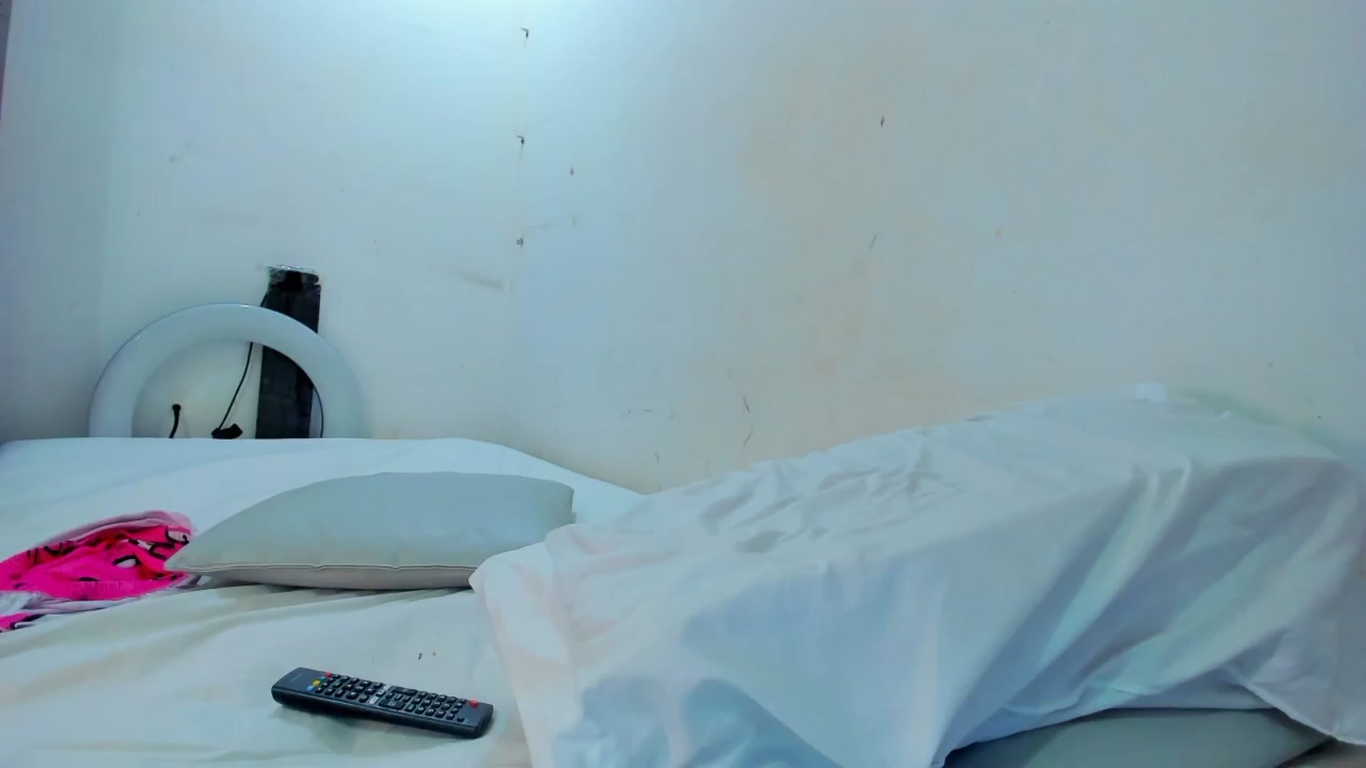 Gallery image thumbnail from SweetNinotCHk's myfreecams stream on, 11/10/2025, 20:54 image 14 of 20