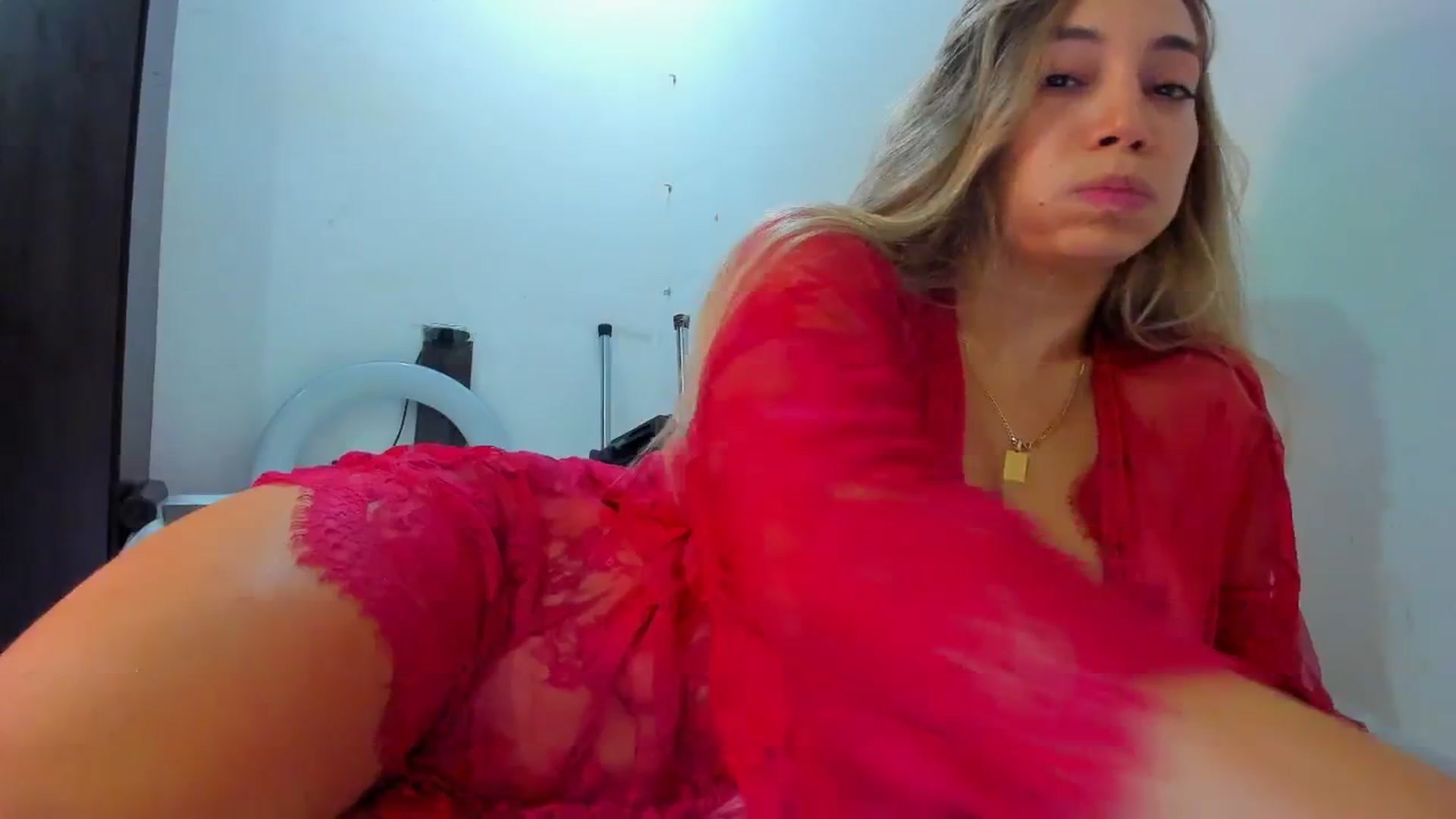 Gallery image thumbnail from SweetNinotCHk's myfreecams stream on, 11/13/2025, 19:33 image 14 of 20