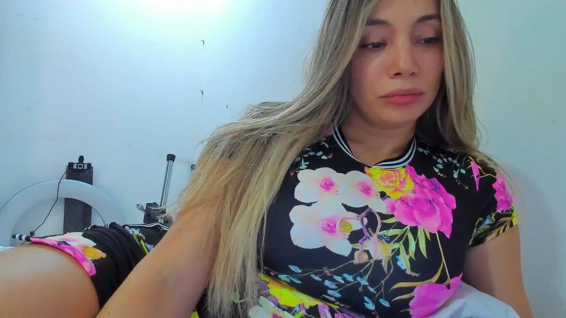 Gallery image thumbnail from SweetNinotCHk's myfreecams stream on, 01/11/2026, 15:32 image 13 of 20
