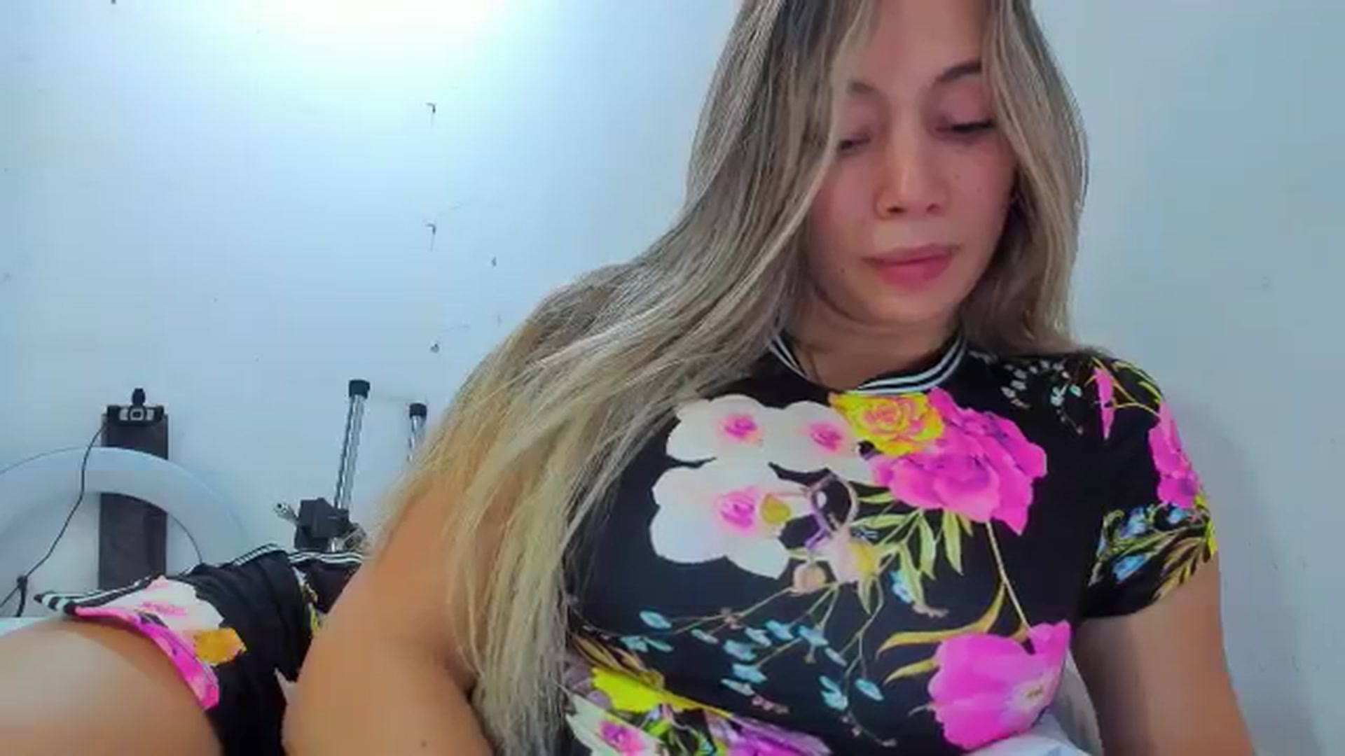 Gallery image thumbnail from SweetNinotCHk's myfreecams stream on, 01/11/2026, 17:06 image 7 of 20