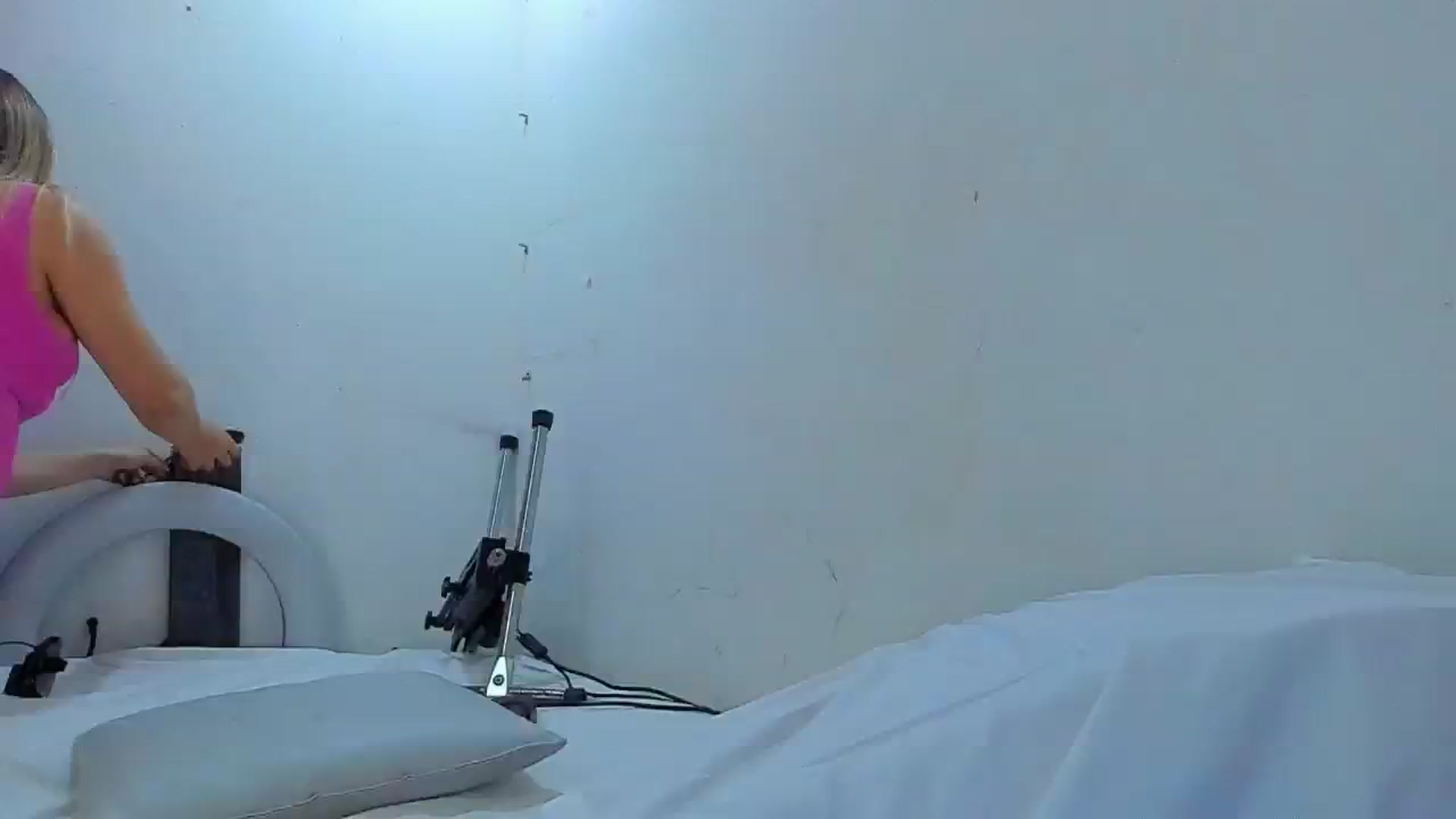 Gallery image thumbnail from SweetNinotCHk's myfreecams stream on, 01/14/2026, 18:09 image 2 of 20