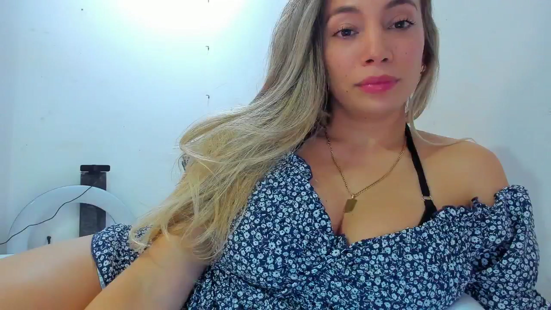 Gallery image thumbnail from SweetNinotCHk's myfreecams stream on, 01/15/2026, 21:56 image 20 of 20