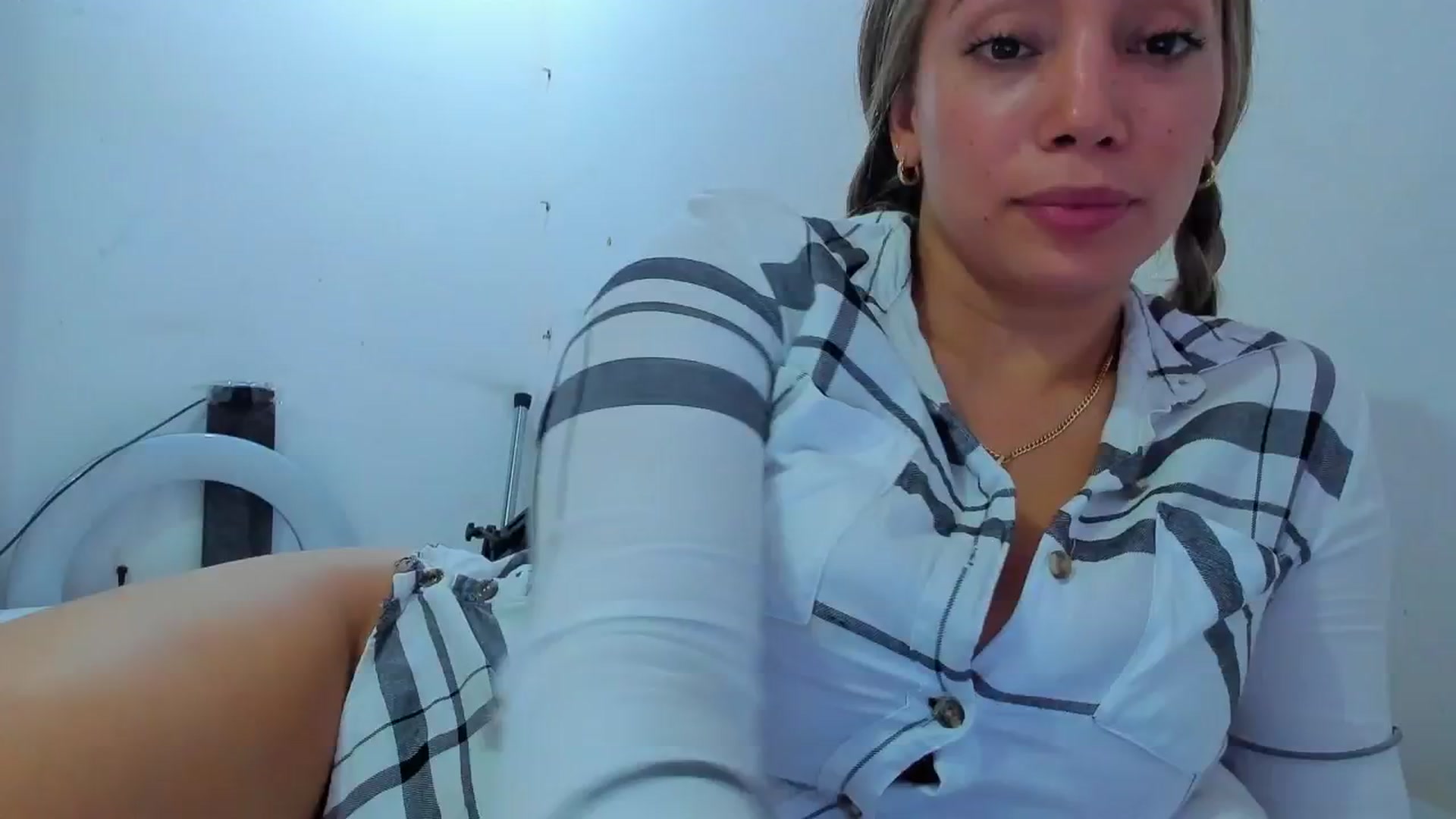 Gallery image thumbnail from SweetNinotCHk's myfreecams stream on, 01/20/2026, 16:42 image 14 of 20