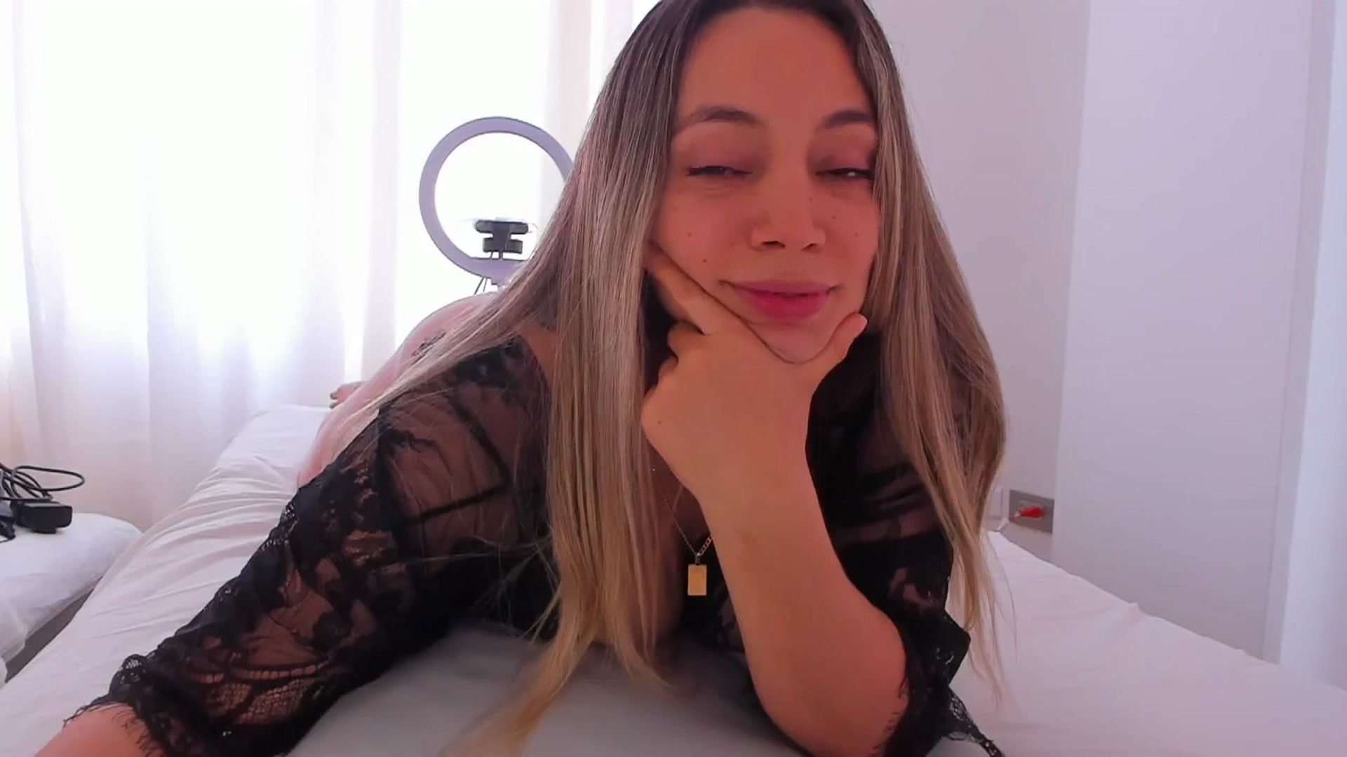Gallery image thumbnail from SweetNinotCHk's myfreecams stream on, 03/30/2026, 16:58 image 11 of 20