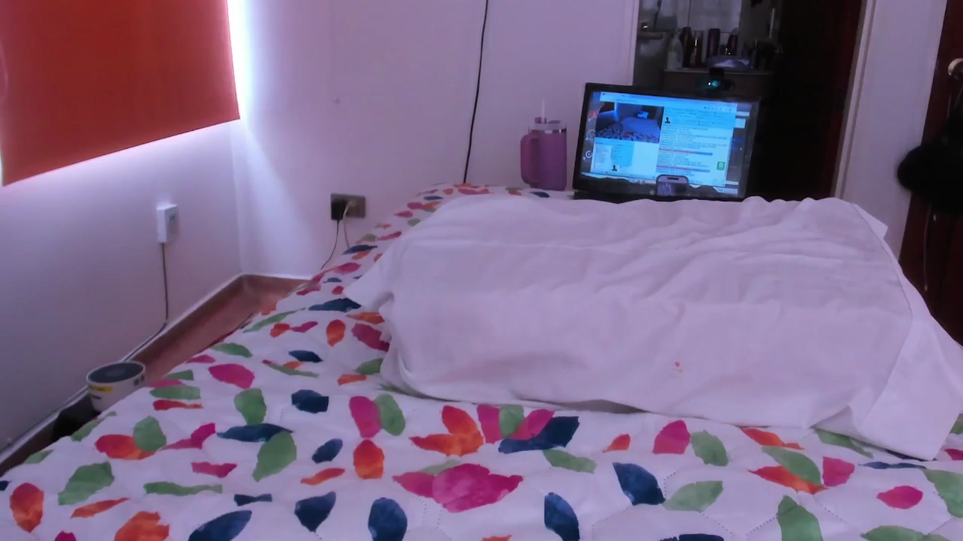 Gallery image thumbnail from SweetNinotCHk's myfreecams stream on, 04/30/2026, 21:11 image 18 of 20