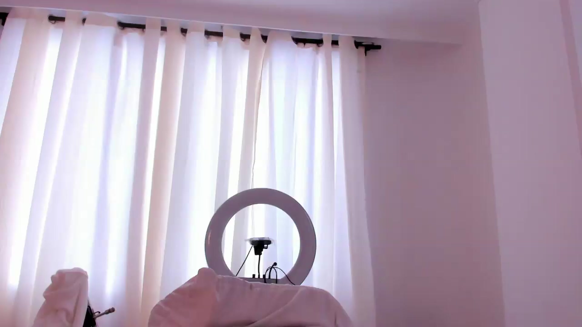 Gallery image thumbnail from SweetNinotCHk's myfreecams stream on, 05/25/2026, 17:31 image 20 of 20