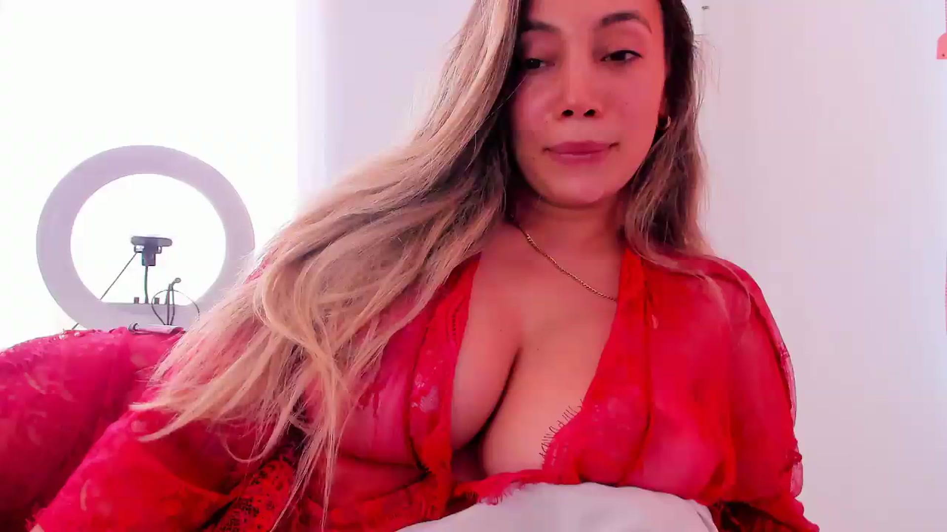 Gallery image thumbnail from SweetNinotCHk's myfreecams stream on, 06/19/2026, 20:16 image 19 of 20