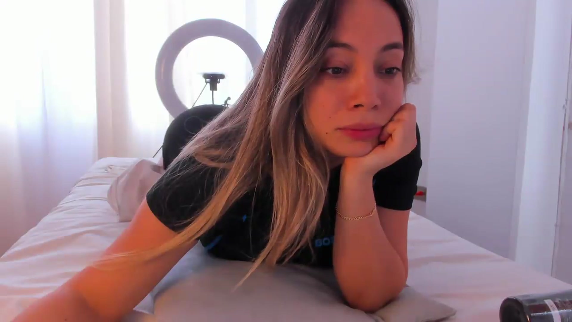 Gallery image thumbnail from SweetNinotCHk's myfreecams stream on, 06/20/2026, 14:53 image 4 of 20