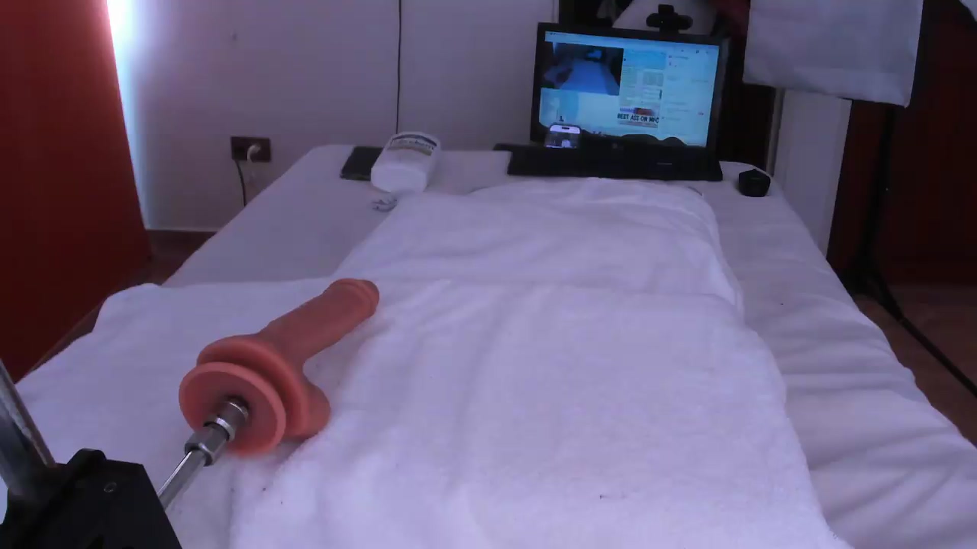 Gallery image thumbnail from SweetNinotCHk's myfreecams stream on, 07/14/2026, 17:39 image 18 of 20