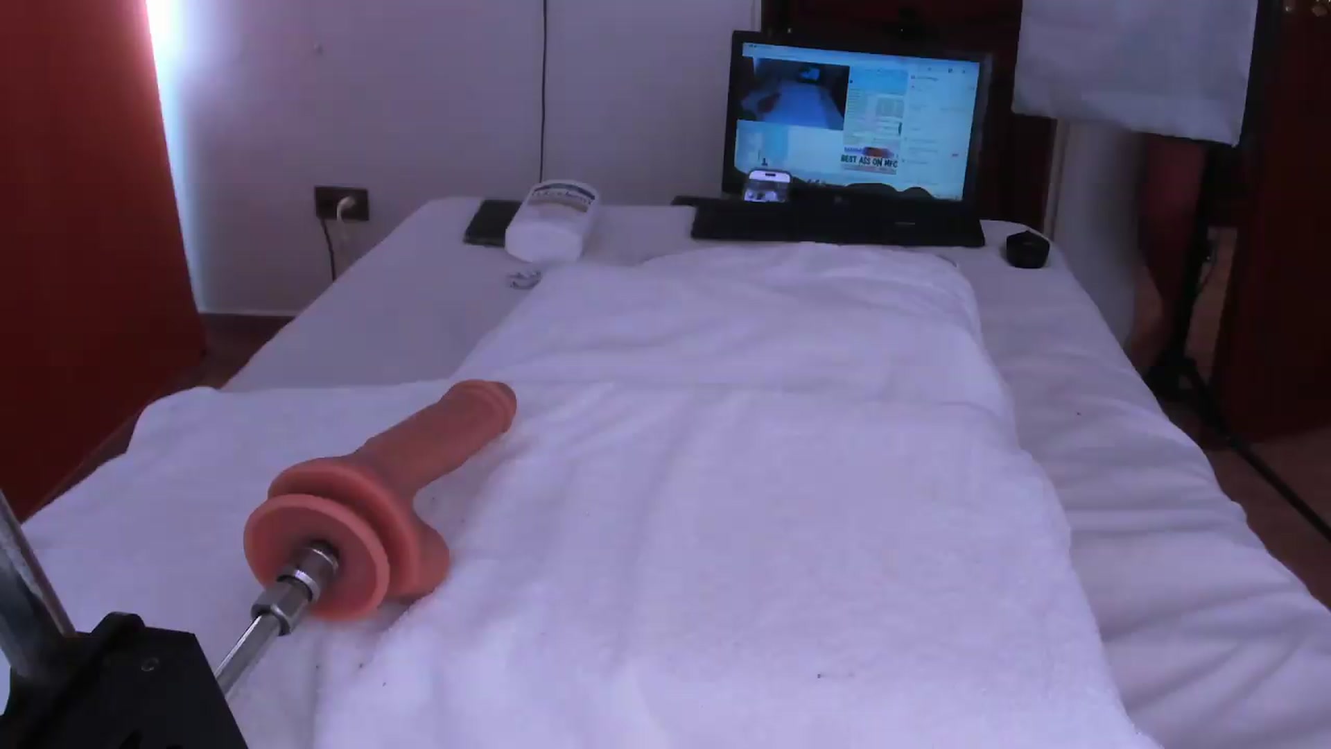 Gallery image thumbnail from SweetNinotCHk's myfreecams stream on, 07/14/2026, 17:39 image 17 of 20