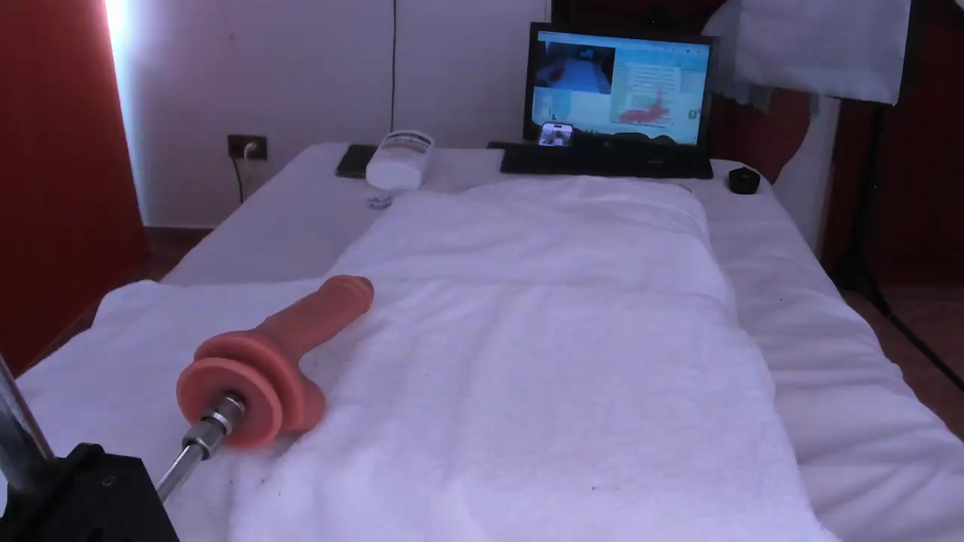 Gallery image thumbnail from SweetNinotCHk's myfreecams stream on, 07/14/2026, 17:39 image 14 of 20