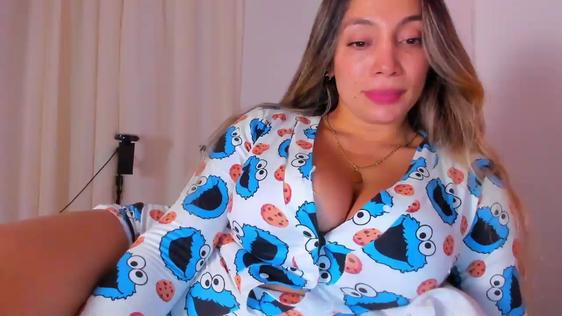 Gallery image thumbnail from SweetNinotCHk's myfreecams stream on, 07/17/2026, 05:29 image 1 of 20