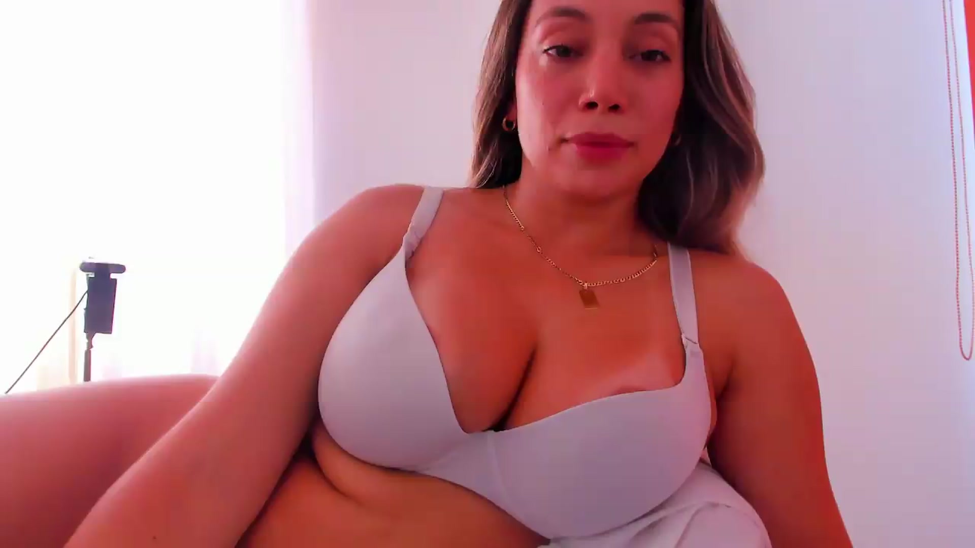Gallery image thumbnail from SweetNinotCHk's myfreecams stream on, 07/30/2026, 21:16 image 7 of 20