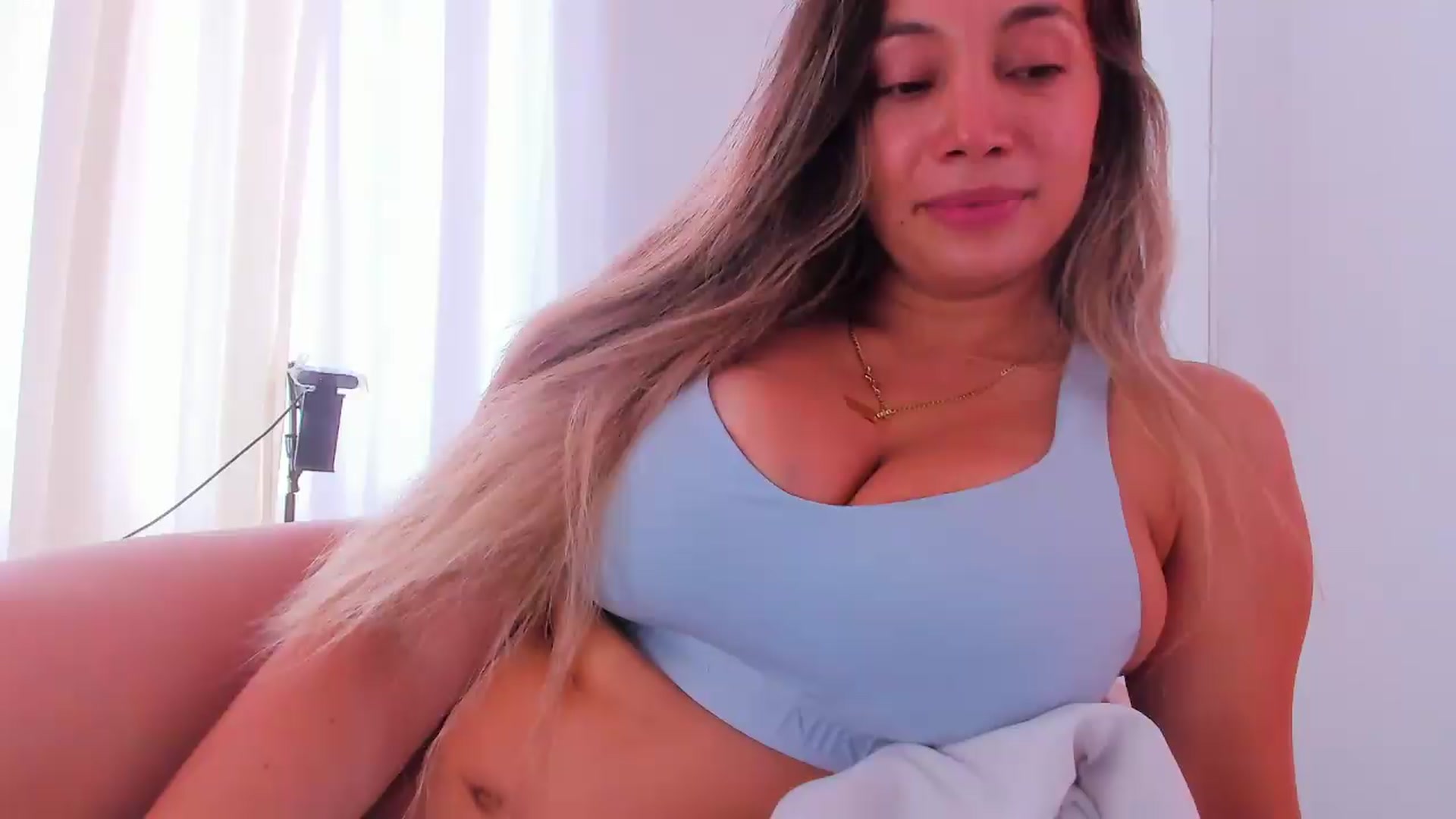 Gallery image thumbnail from SweetNinotCHk's myfreecams stream on, 08/01/2026, 18:17 image 20 of 20