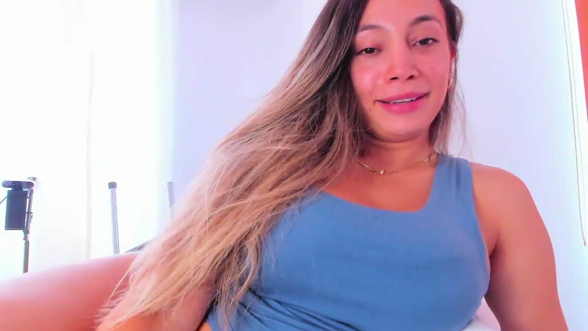 Gallery image thumbnail from SweetNinotCHk's myfreecams stream on, 08/13/2026, 22:08 image 20 of 20