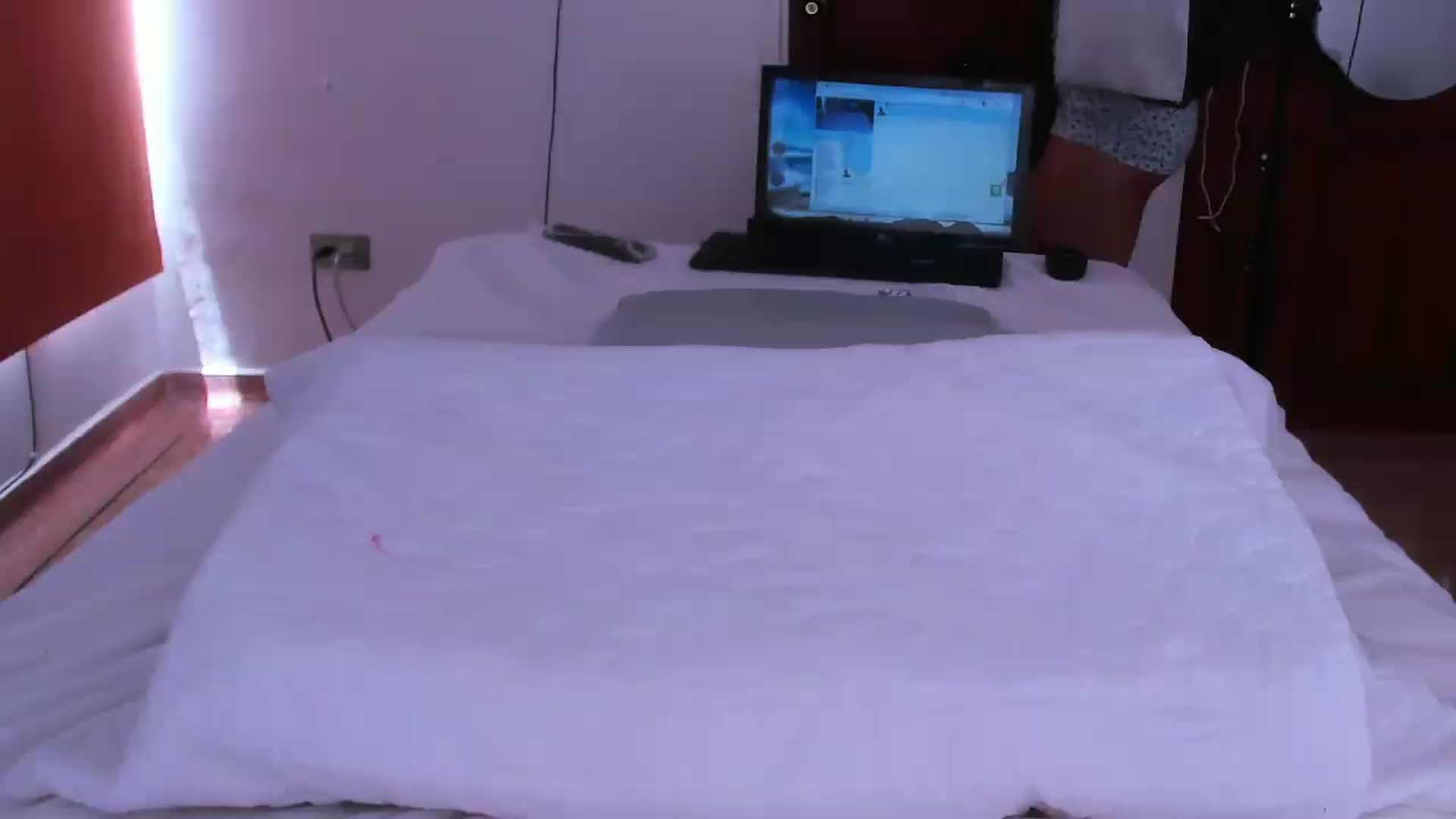 Gallery image thumbnail from SweetNinotCHk's myfreecams stream on, 08/20/2026, 17:07 image 11 of 20