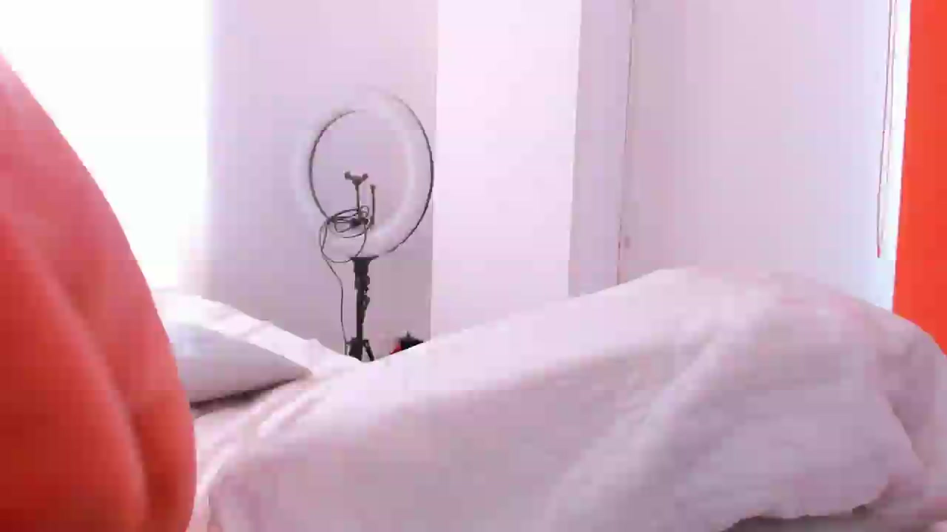 Gallery image thumbnail from SweetNinotCHk's myfreecams stream on, 08/20/2026, 20:16 image 19 of 20