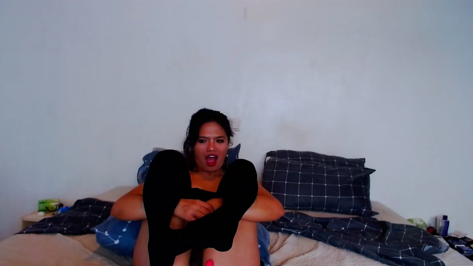 Gallery image thumbnail from SweetOne_4u's myfreecams stream on, 09/01/2023, 01:18 image 7 of 20