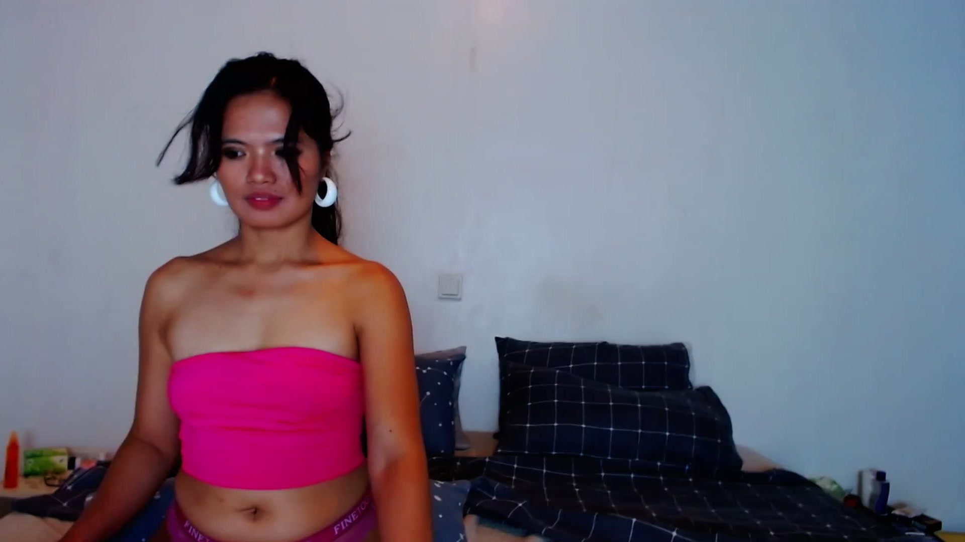 Gallery image thumbnail from SweetOne_4u's myfreecams stream on, 09/01/2023, 22:23 image 6 of 20