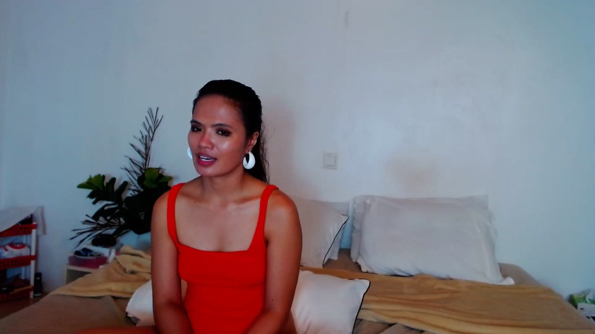 Gallery image thumbnail from SweetOne_4u's myfreecams stream on, 09/17/2023, 23:10 image 17 of 20