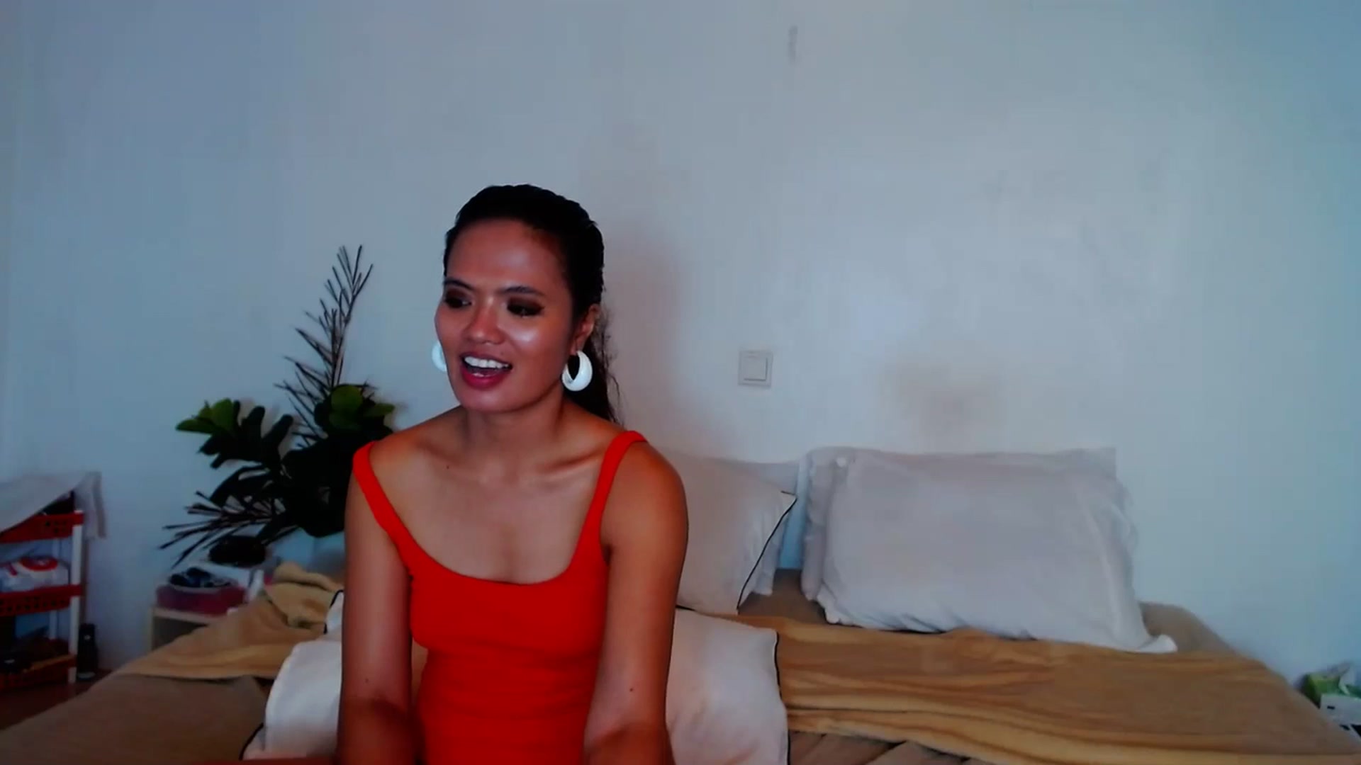 Gallery image thumbnail from SweetOne_4u's myfreecams stream on, 09/17/2023, 23:10 image 18 of 20