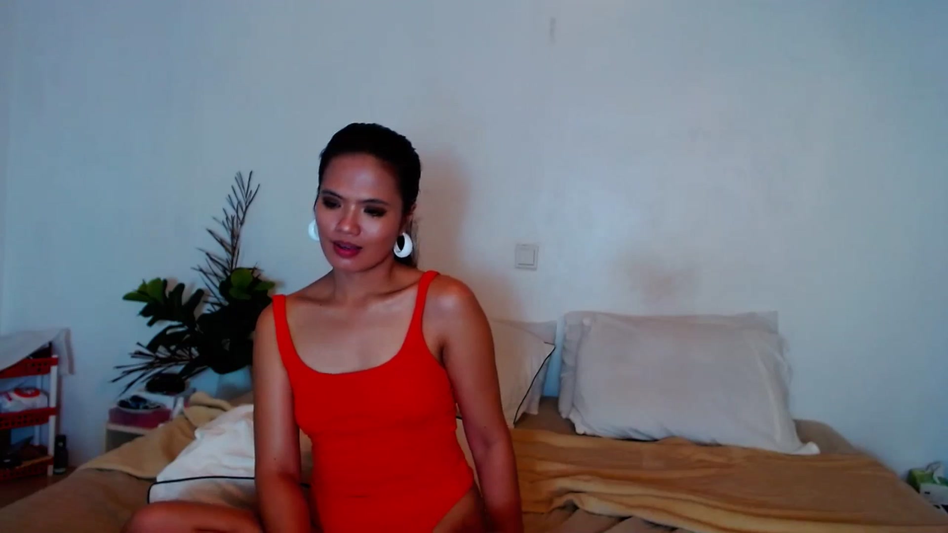 Gallery image thumbnail from SweetOne_4u's myfreecams stream on, 09/17/2023, 23:10 image 10 of 20