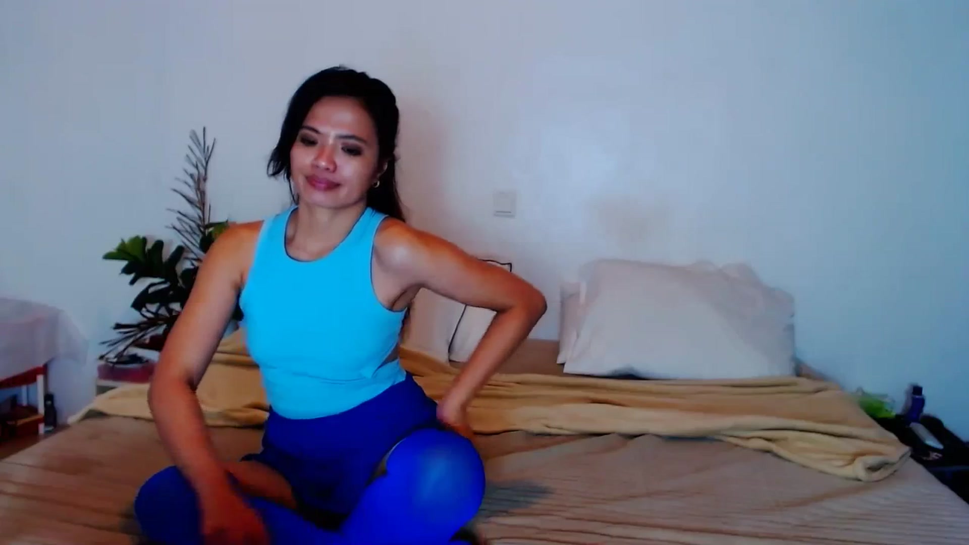 Gallery image thumbnail from SweetOne_4u's myfreecams stream on, 09/22/2023, 23:54 image 10 of 20