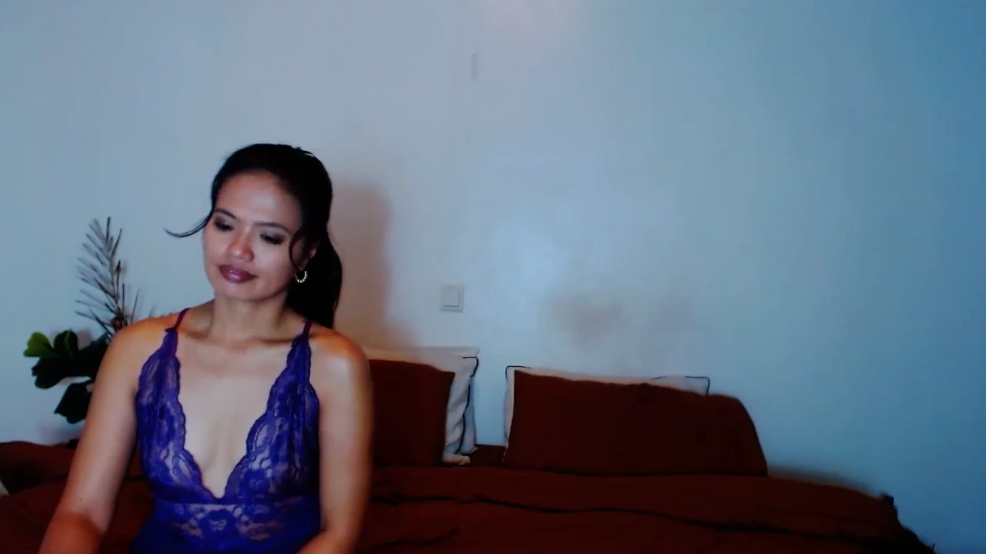 Gallery image thumbnail from SweetOne_4u's myfreecams stream on, 09/23/2023, 21:40 image 13 of 20