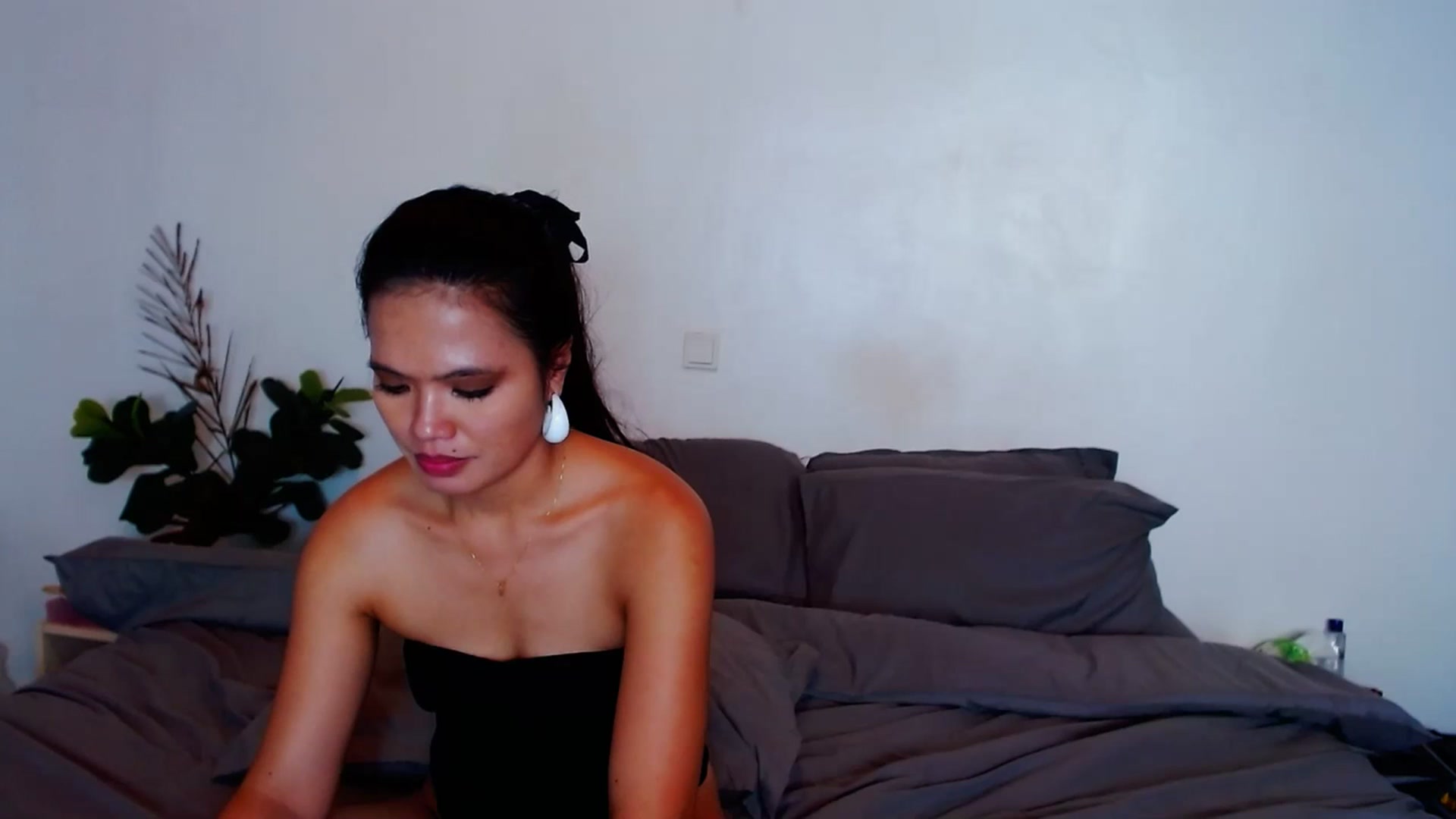 Gallery image thumbnail from SweetOne_4u's myfreecams stream on, 10/07/2023, 01:33 image 19 of 20