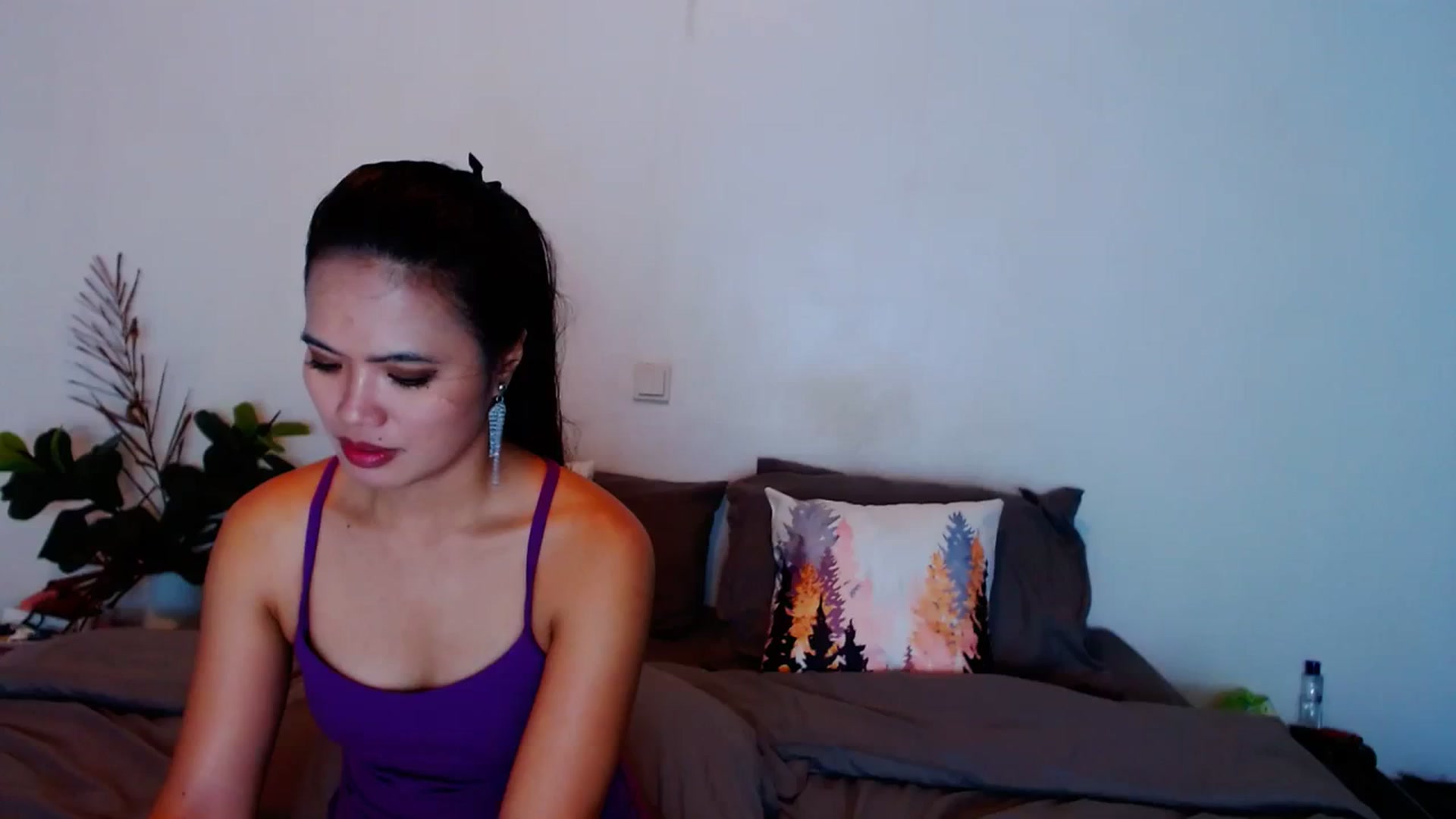 Gallery image thumbnail from SweetOne_4u's myfreecams stream on, 10/09/2023, 23:45 image 9 of 20