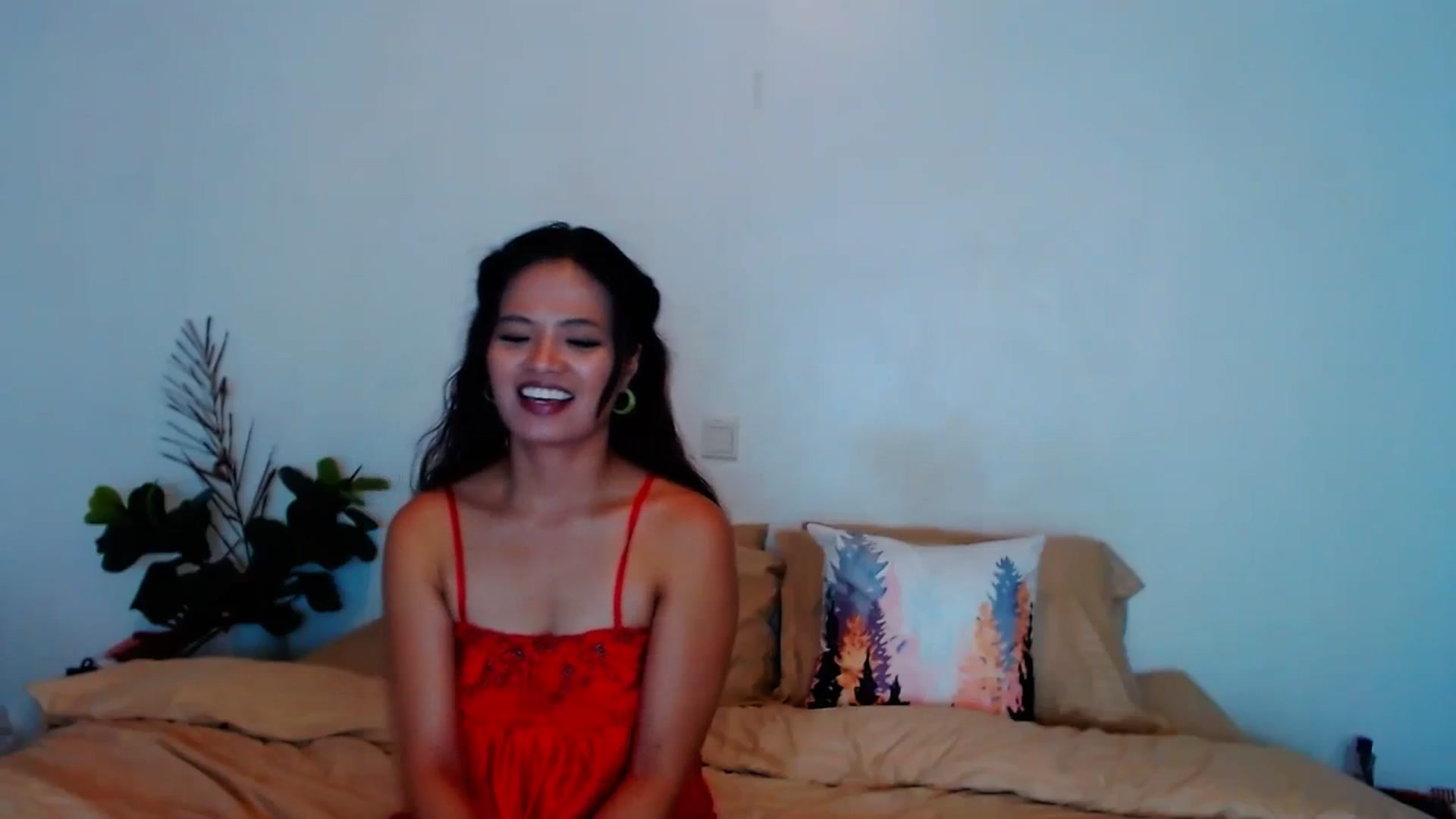 Gallery image thumbnail from SweetOne_4u's myfreecams stream on, 10/15/2023, 23:29 image 19 of 20