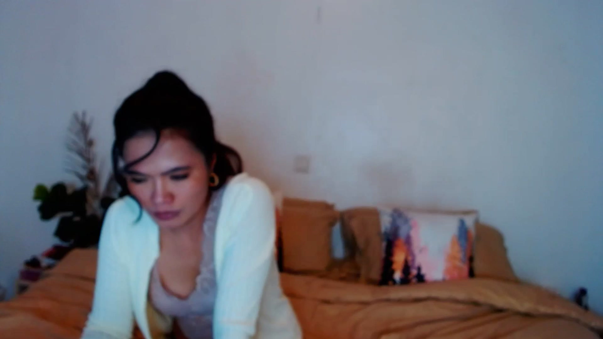 Gallery image thumbnail from SweetOne_4u's myfreecams stream on, 10/16/2023, 23:13 image 3 of 20