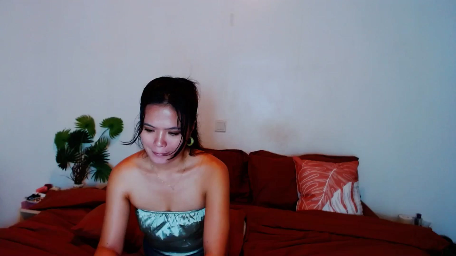 Gallery image thumbnail from SweetOne_4u's myfreecams stream on, 10/23/2023, 23:21 image 10 of 20