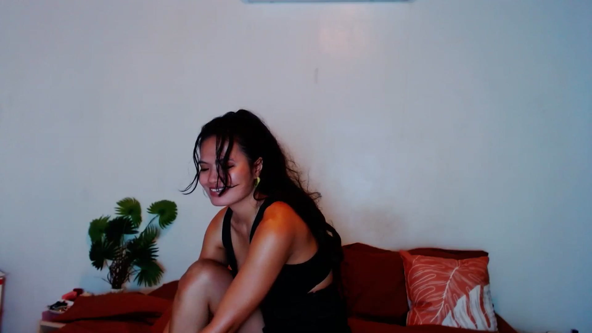 Gallery image thumbnail from SweetOne_4u's myfreecams stream on, 10/23/2023, 23:21 image 20 of 20