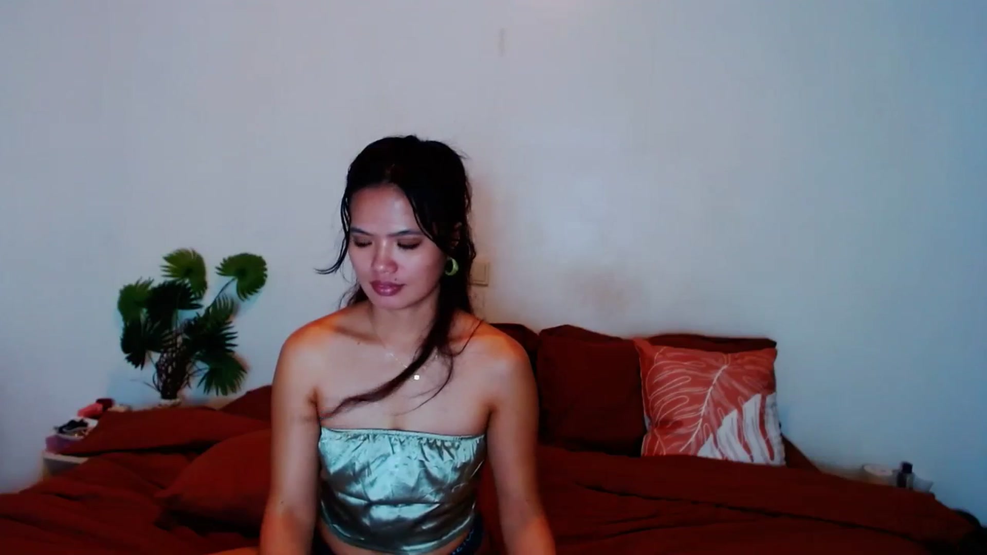 Gallery image thumbnail from SweetOne_4u's myfreecams stream on, 10/23/2023, 23:21 image 5 of 20