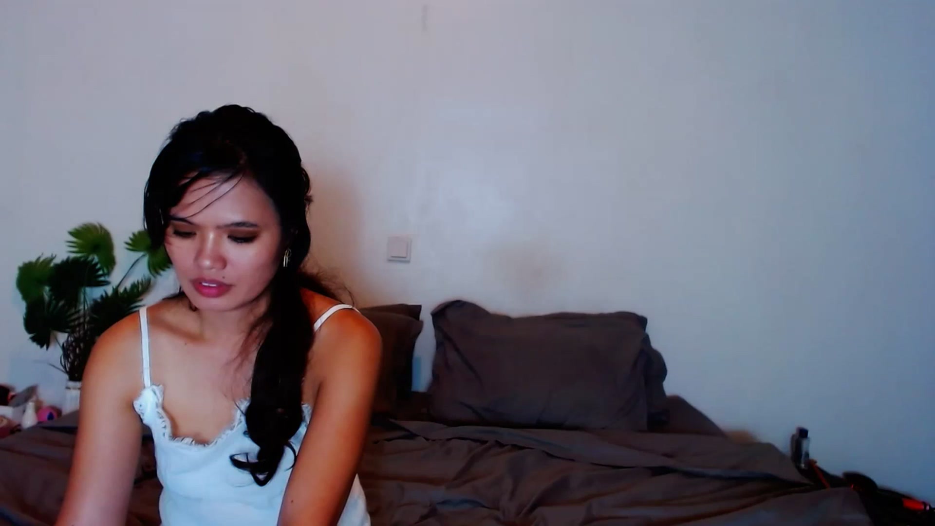Gallery image thumbnail from SweetOne_4u's myfreecams stream on, 11/05/2023, 01:23 image 10 of 20