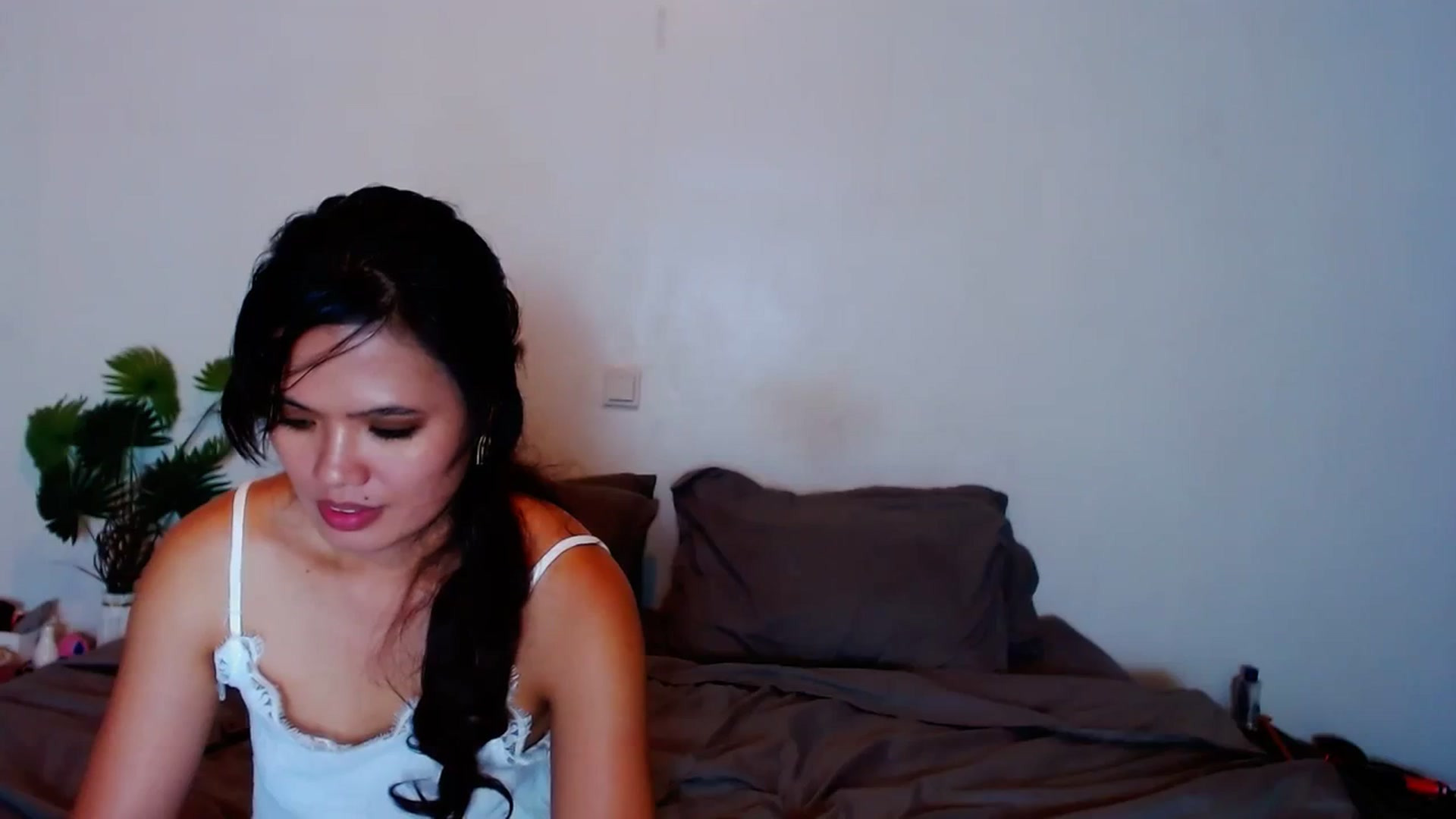 Gallery image thumbnail from SweetOne_4u's myfreecams stream on, 11/05/2023, 01:23 image 16 of 20