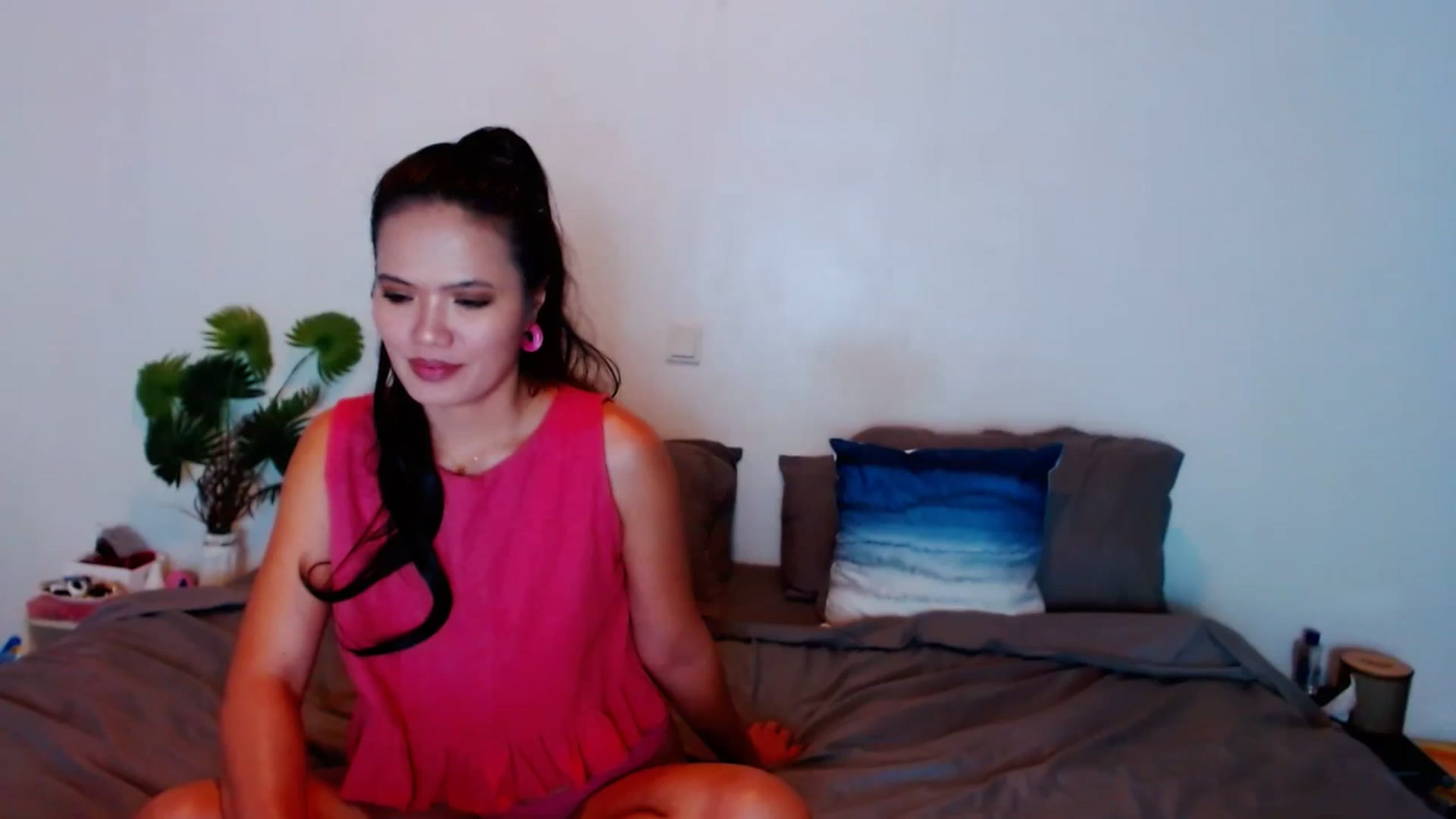 Gallery image thumbnail from SweetOne_4u's myfreecams stream on, 11/06/2023, 21:30 image 17 of 20
