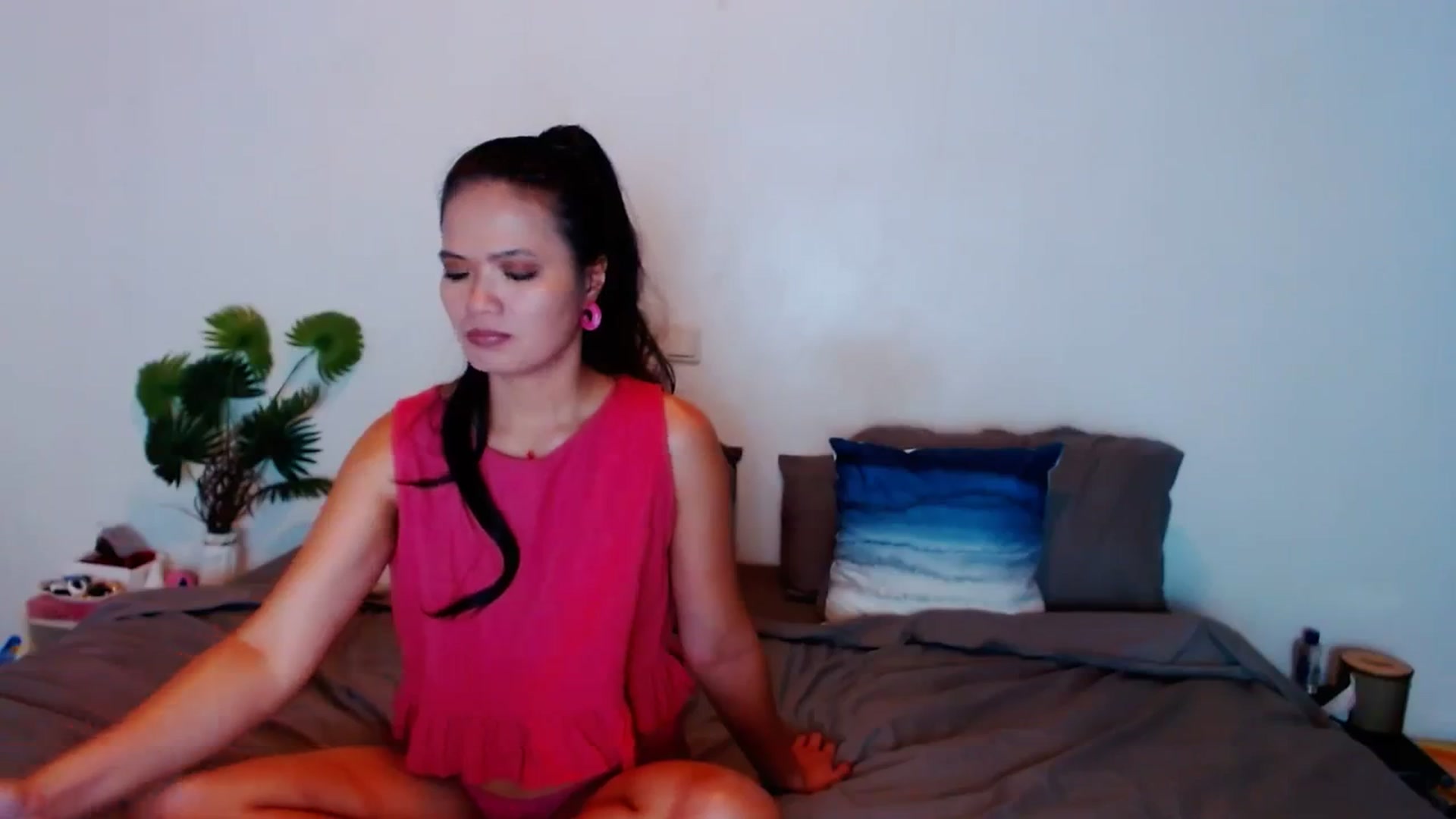 Gallery image thumbnail from SweetOne_4u's myfreecams stream on, 11/06/2023, 21:30 image 2 of 20