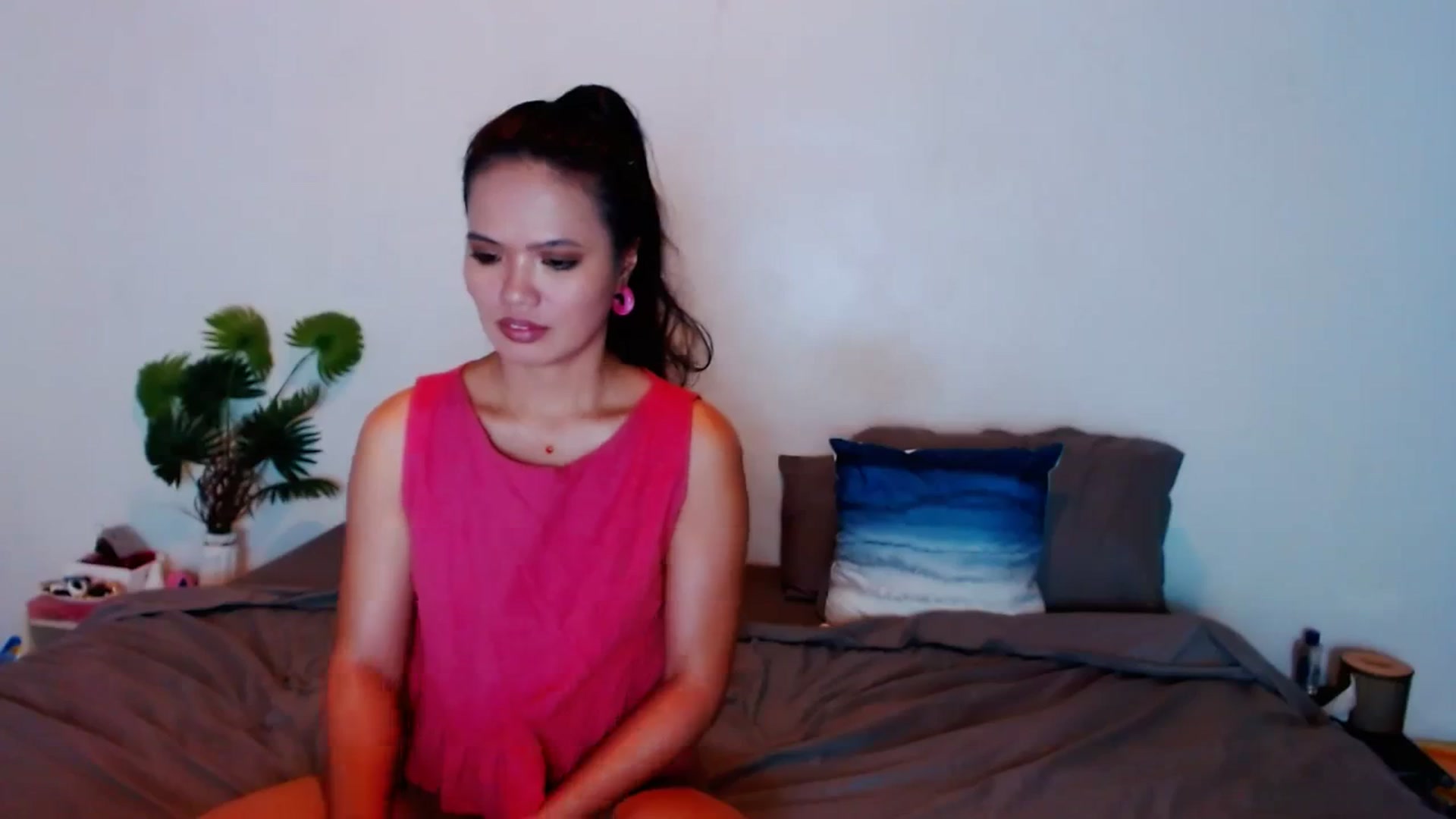 Gallery image thumbnail from SweetOne_4u's myfreecams stream on, 11/06/2023, 21:30 image 11 of 20