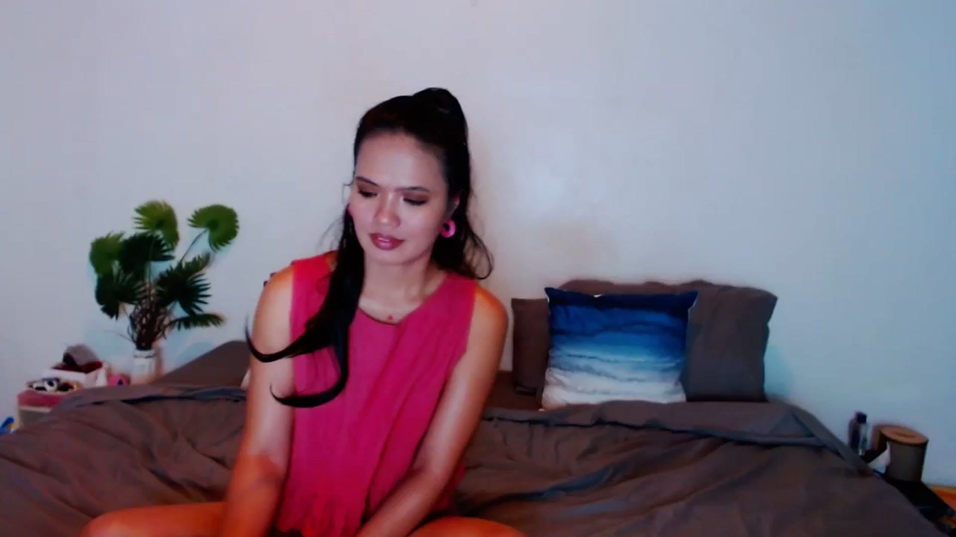 Gallery image thumbnail from SweetOne_4u's myfreecams stream on, 11/06/2023, 21:30 image 15 of 20