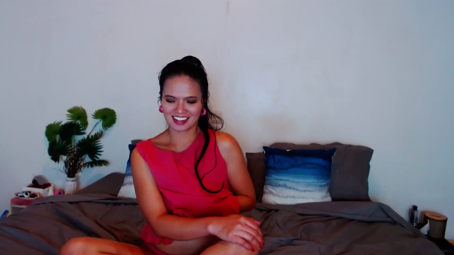 Gallery image thumbnail from SweetOne_4u's myfreecams stream on, 11/06/2023, 23:44 image 7 of 20