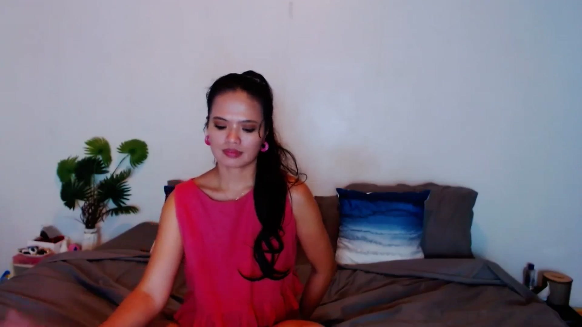 Gallery image thumbnail from SweetOne_4u's myfreecams stream on, 11/06/2023, 23:44 image 15 of 20