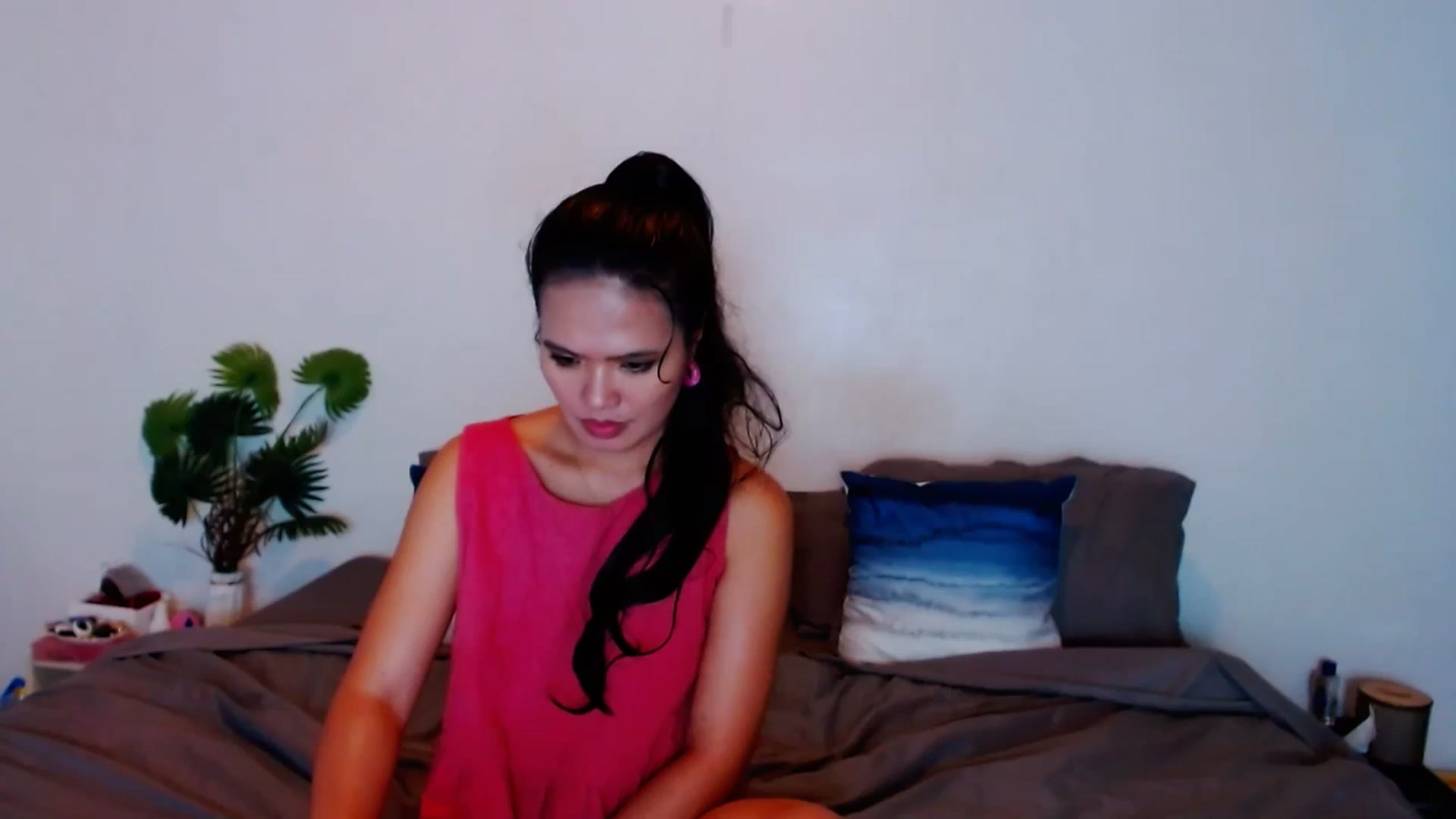 Gallery image thumbnail from SweetOne_4u's myfreecams stream on, 11/06/2023, 23:44 image 19 of 20