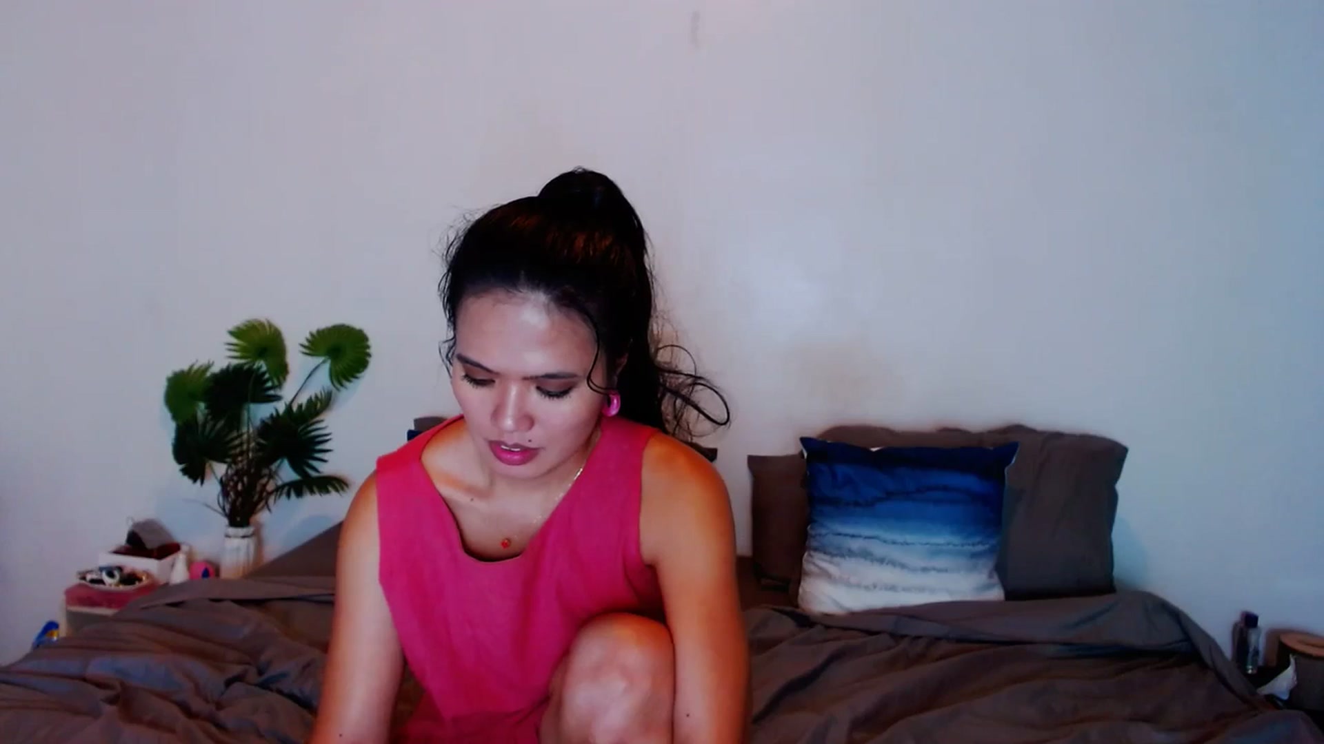Gallery image thumbnail from SweetOne_4u's myfreecams stream on, 11/07/2023, 01:15 image 4 of 20