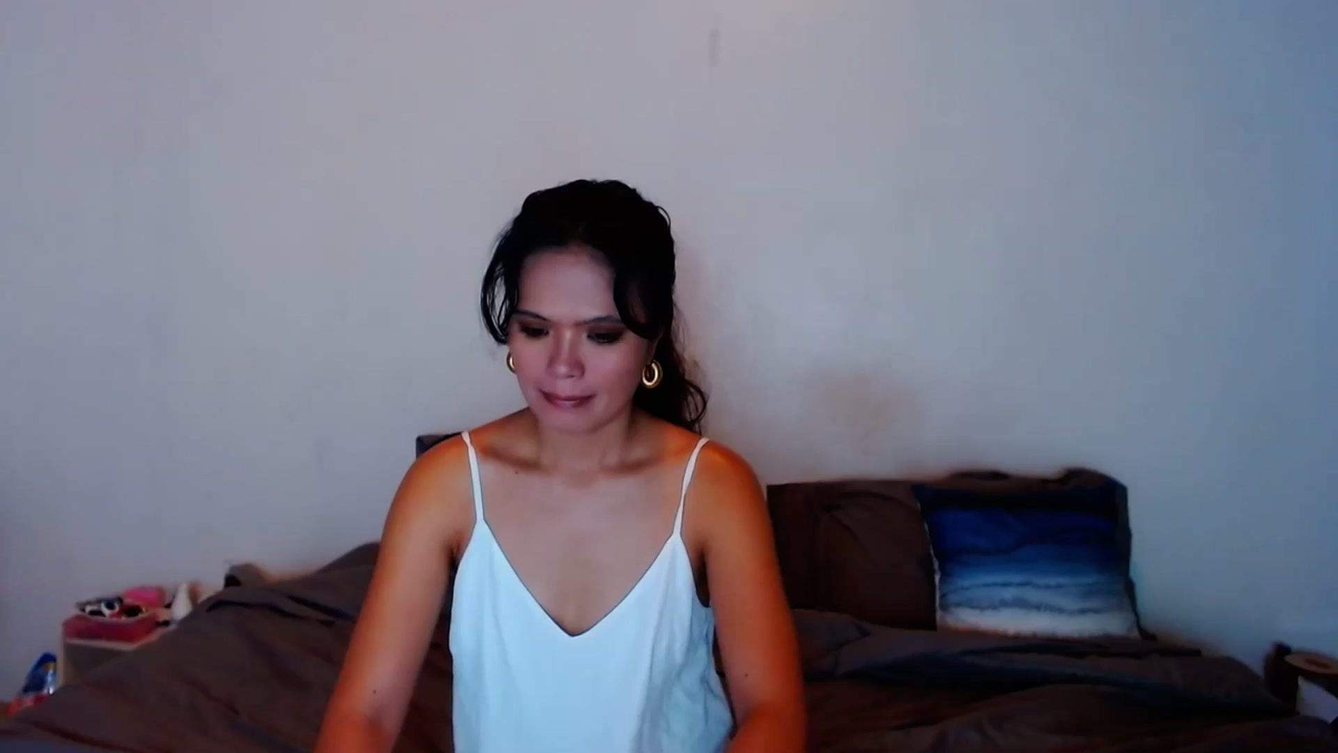 Gallery image thumbnail from SweetOne_4u's myfreecams stream on, 11/07/2023, 21:09 image 1 of 20