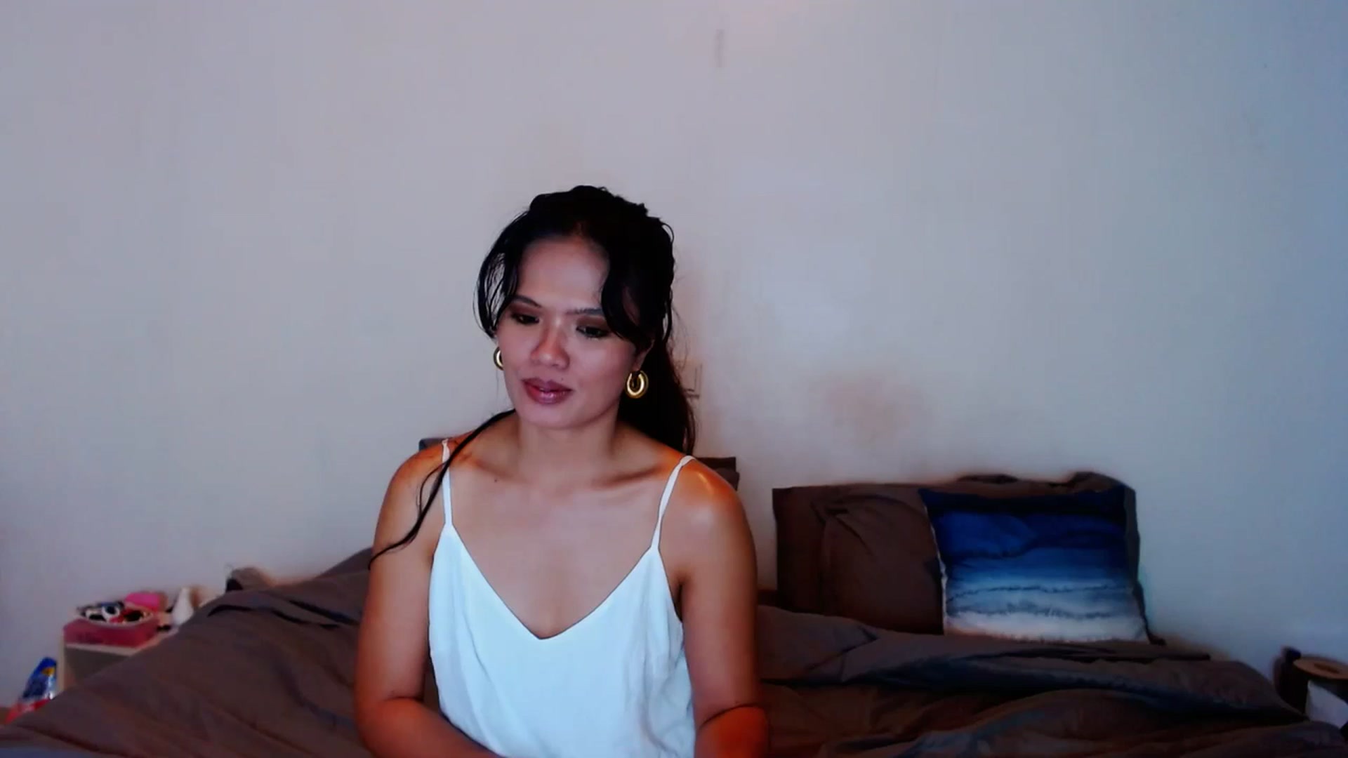 Gallery image thumbnail from SweetOne_4u's myfreecams stream on, 11/07/2023, 21:09 image 18 of 20